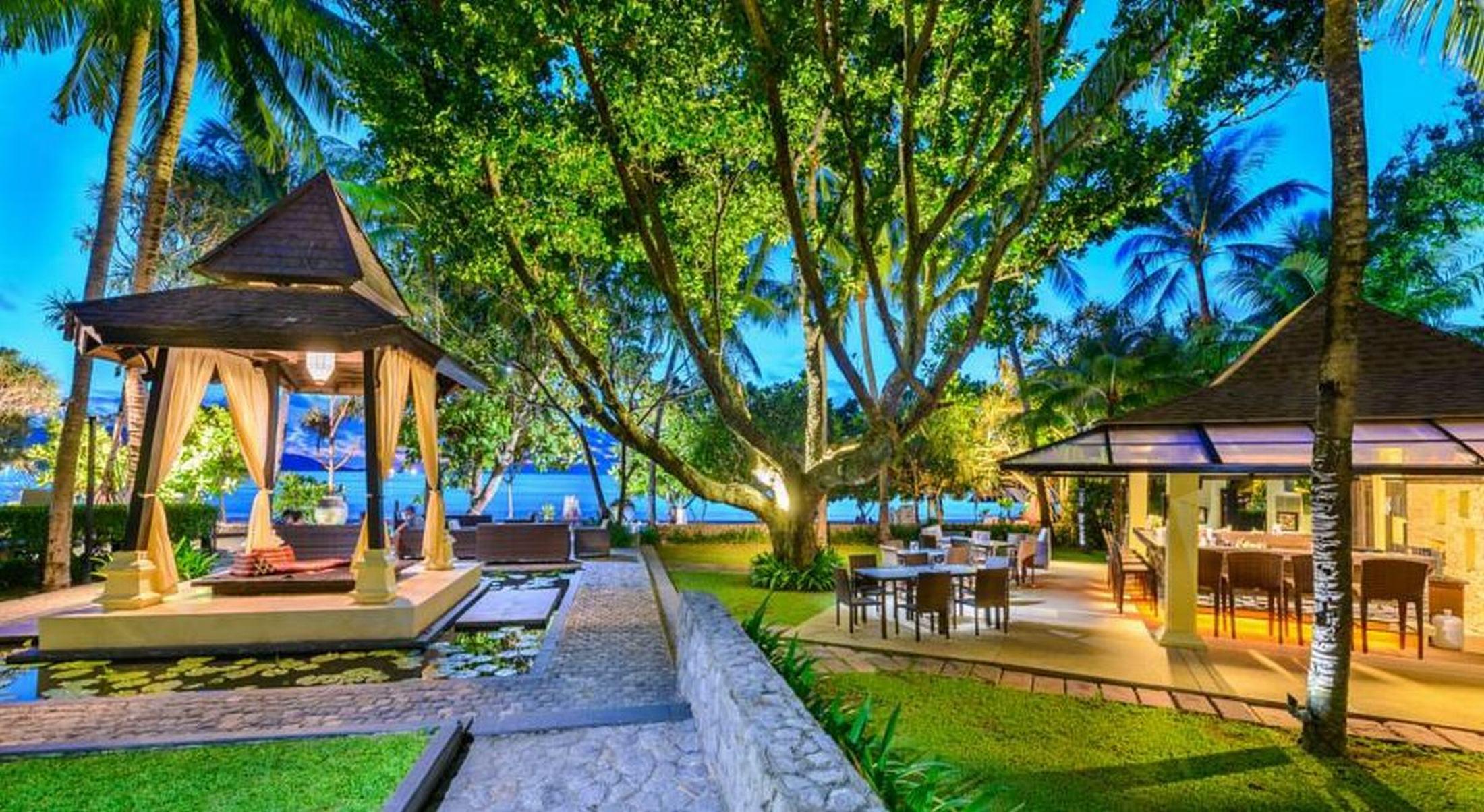 Impiana Beachfront Patong, Phuket 4*