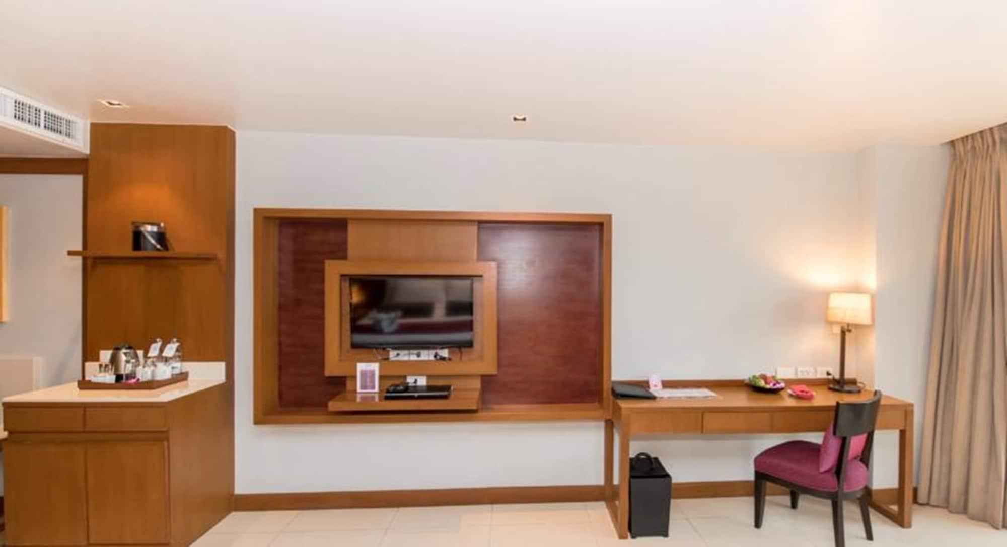 Ashlee Hub Hotel Patong