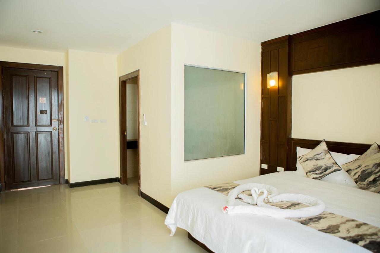 Hotel Blue Skyline