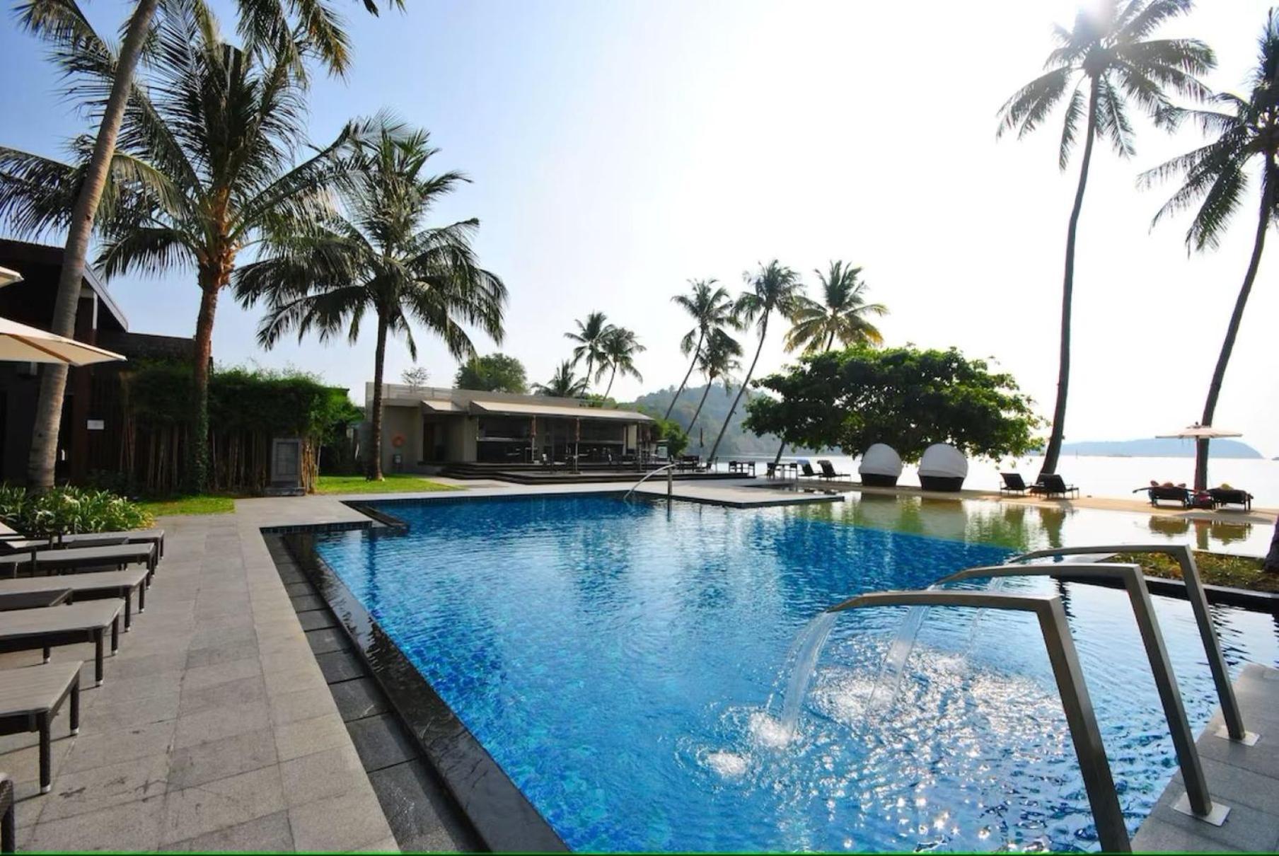 Resort Phuket Beachfront Cape Panwa