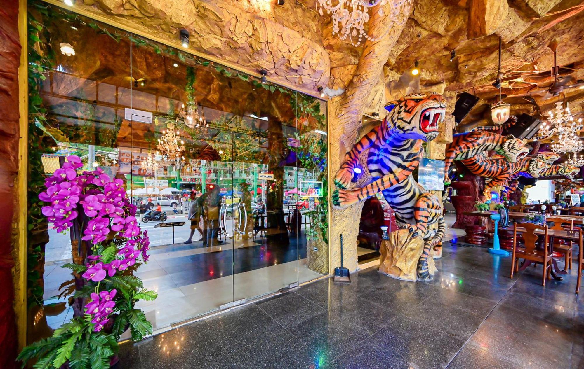 Tiger Complex Hotel 3*