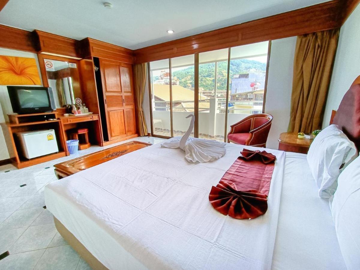 Black Pearl Beachfront