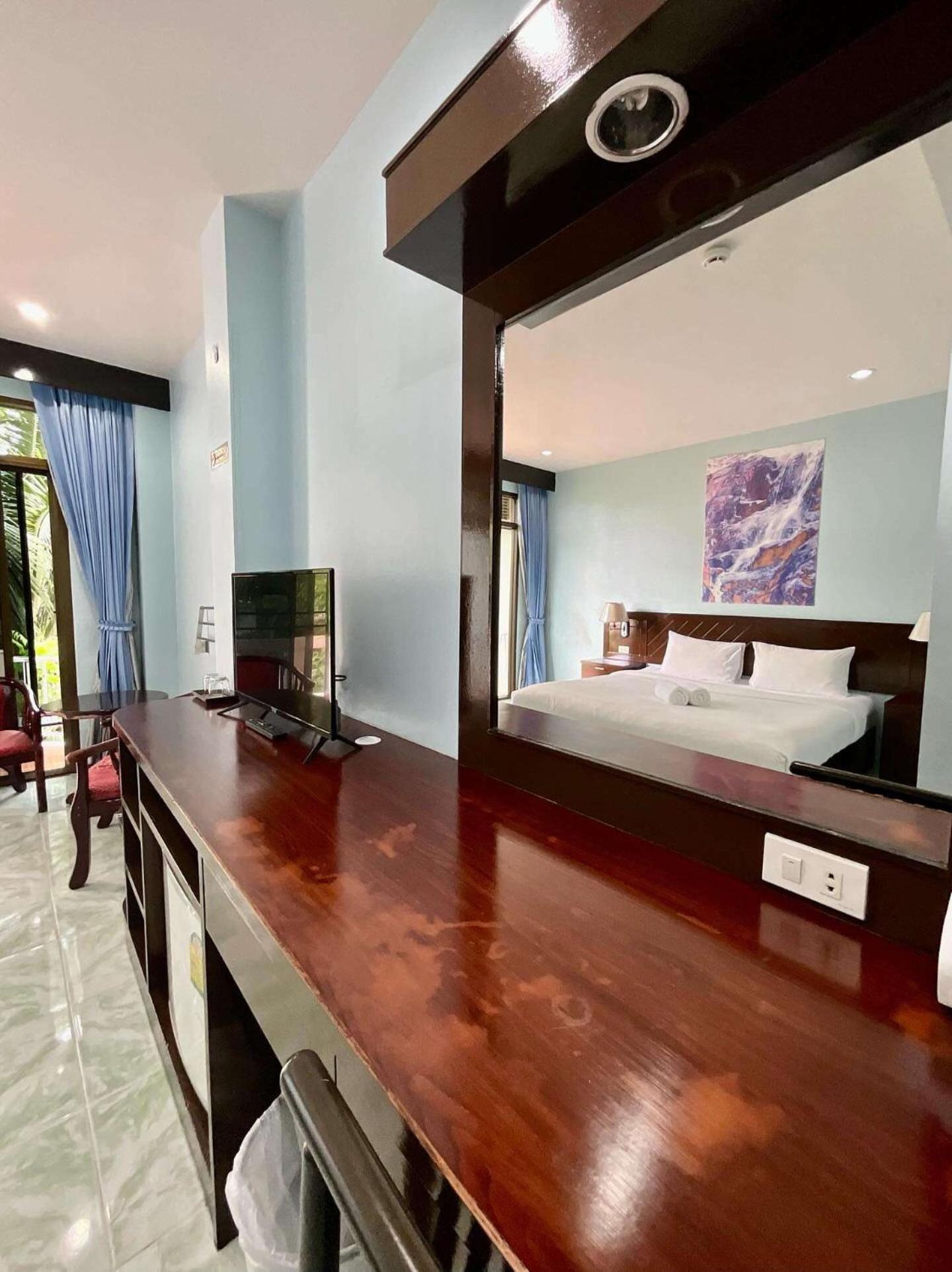 Riviera Hotel 3*