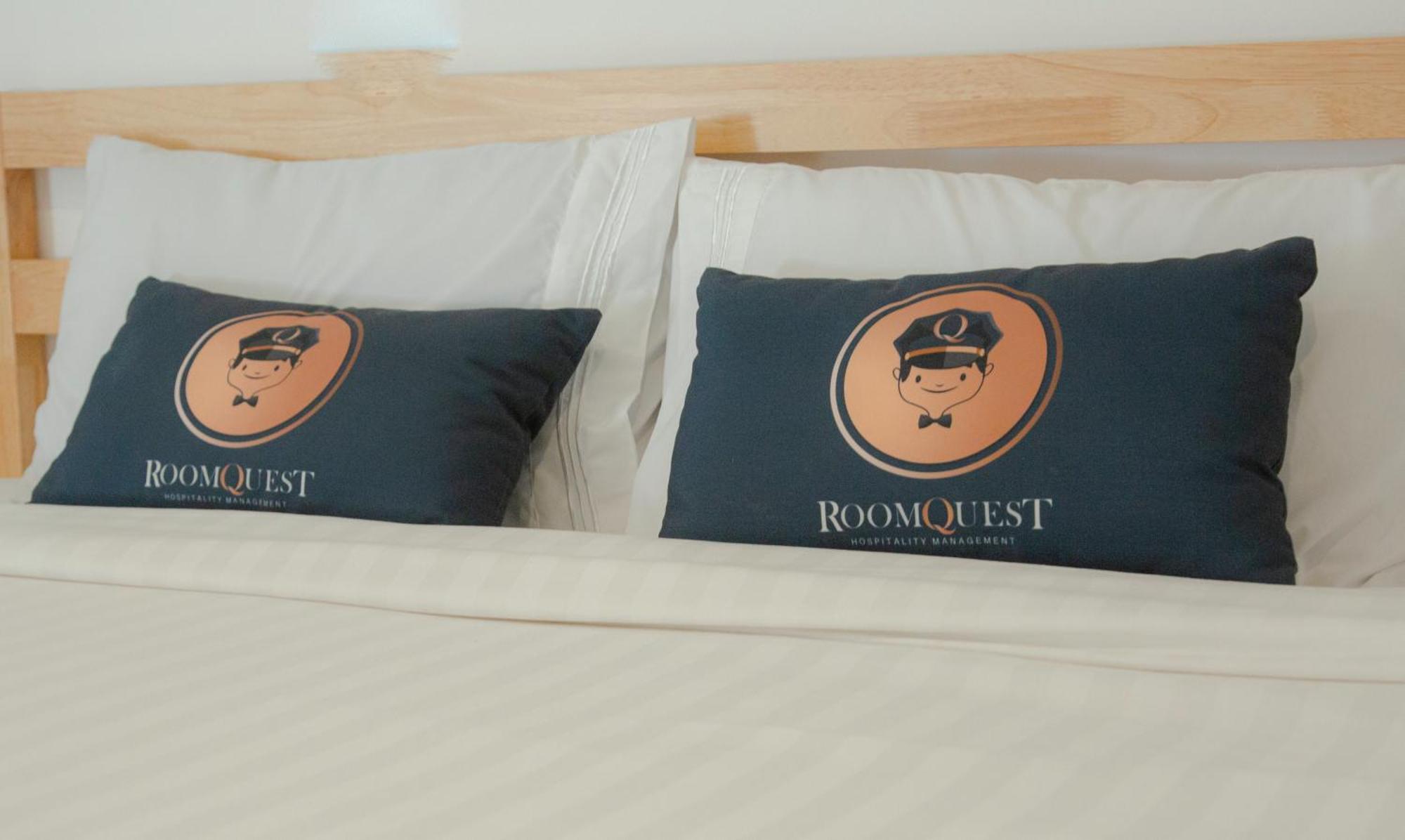 Roomquest Phuket *