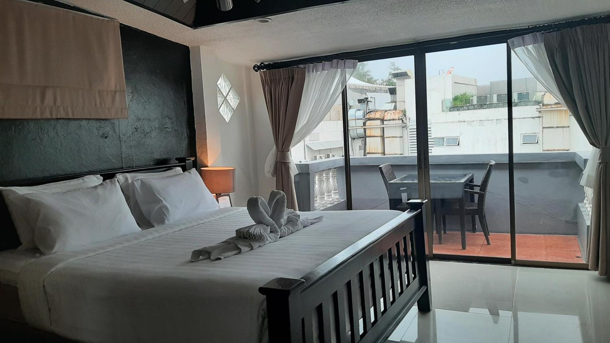 Big Boys' Bed & Burger - Hotel 3*