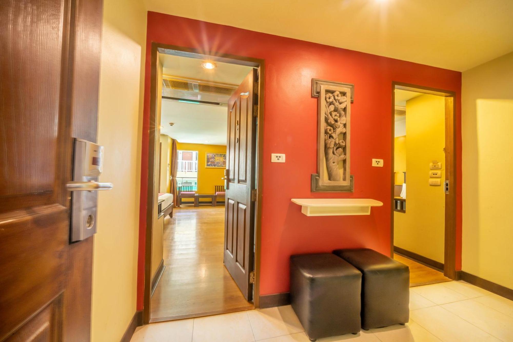 La Vintage Hotel