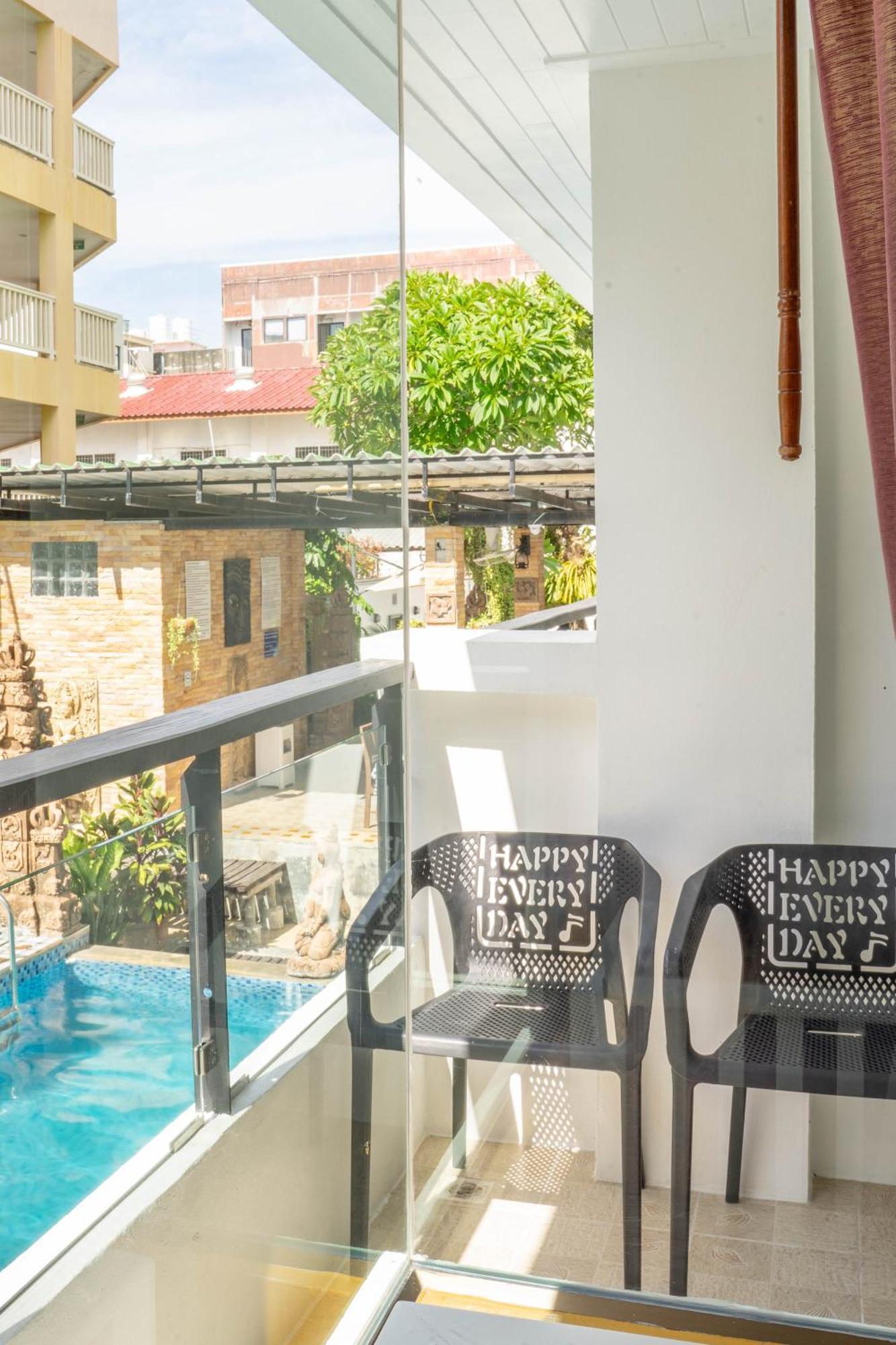 La Vintage 4* Patong