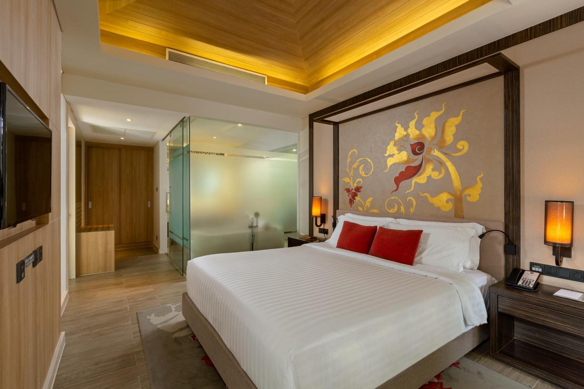 Grand Mercure Phuket Hotel 5*