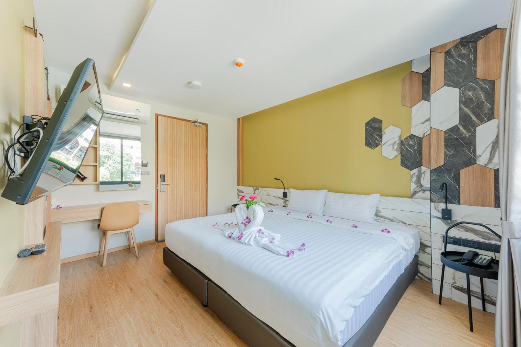 Sky Wave Hotel 3*