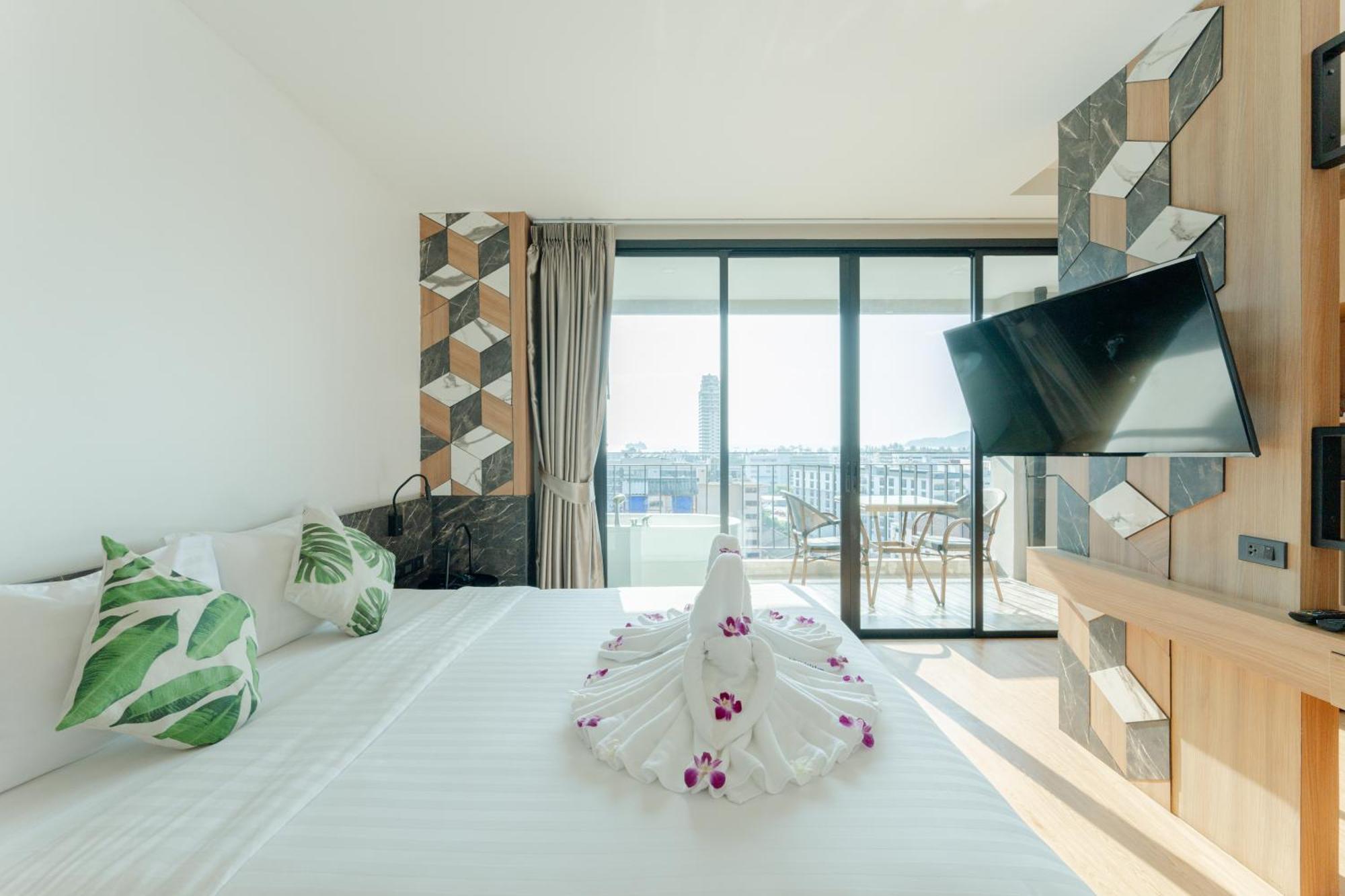 Sky Wave Hotel