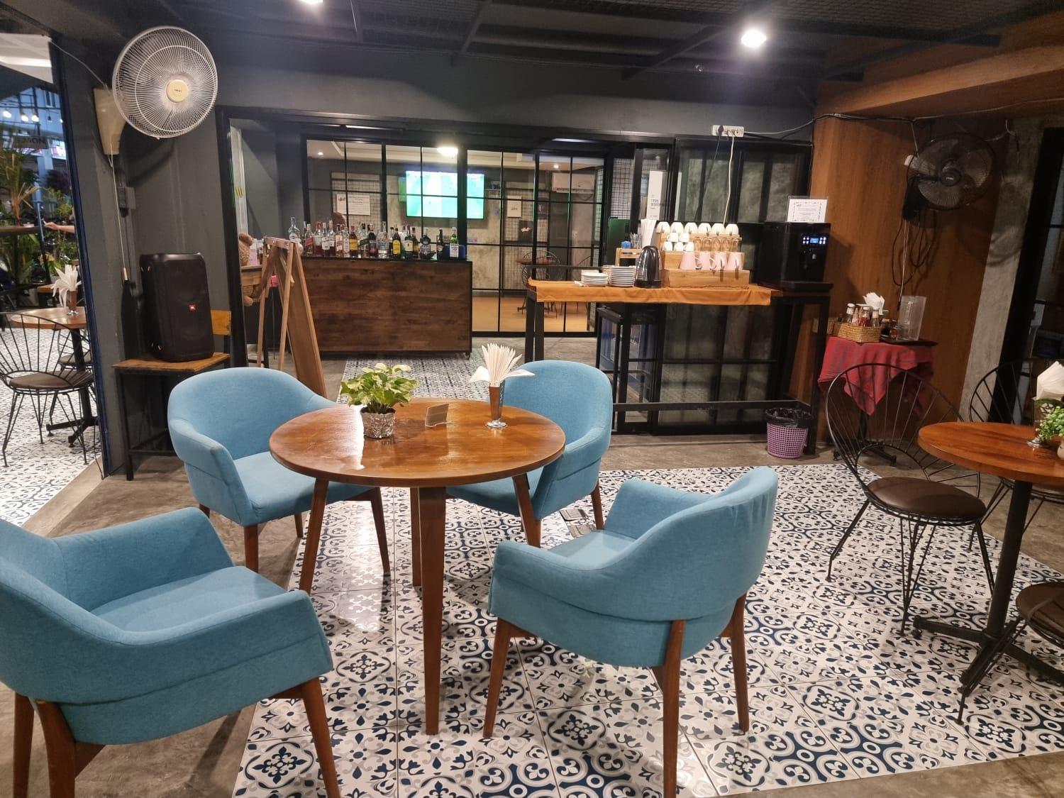Hotel Bh Baan Paradise
