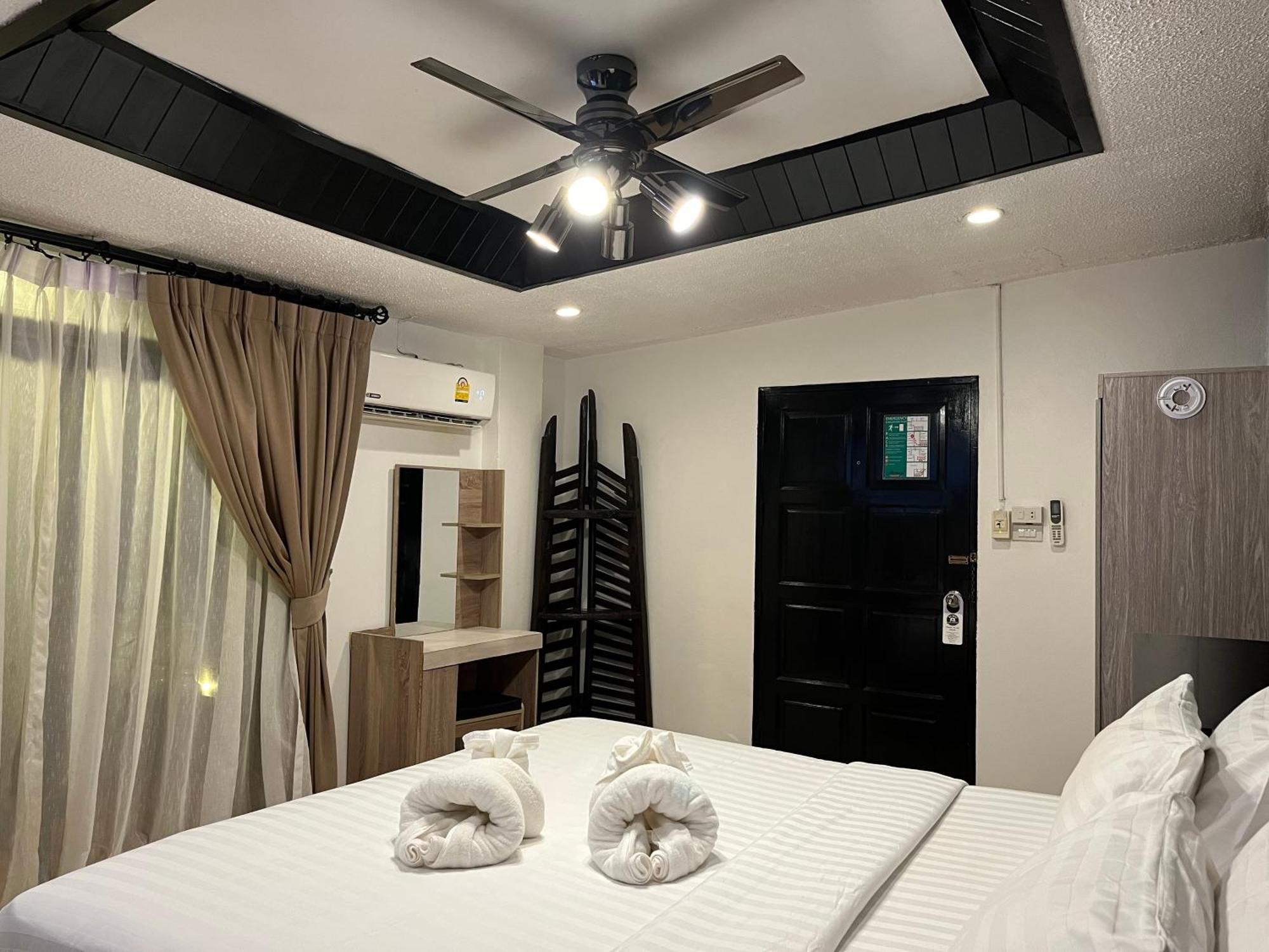 Big Boys' Bed & Burger - Hotel