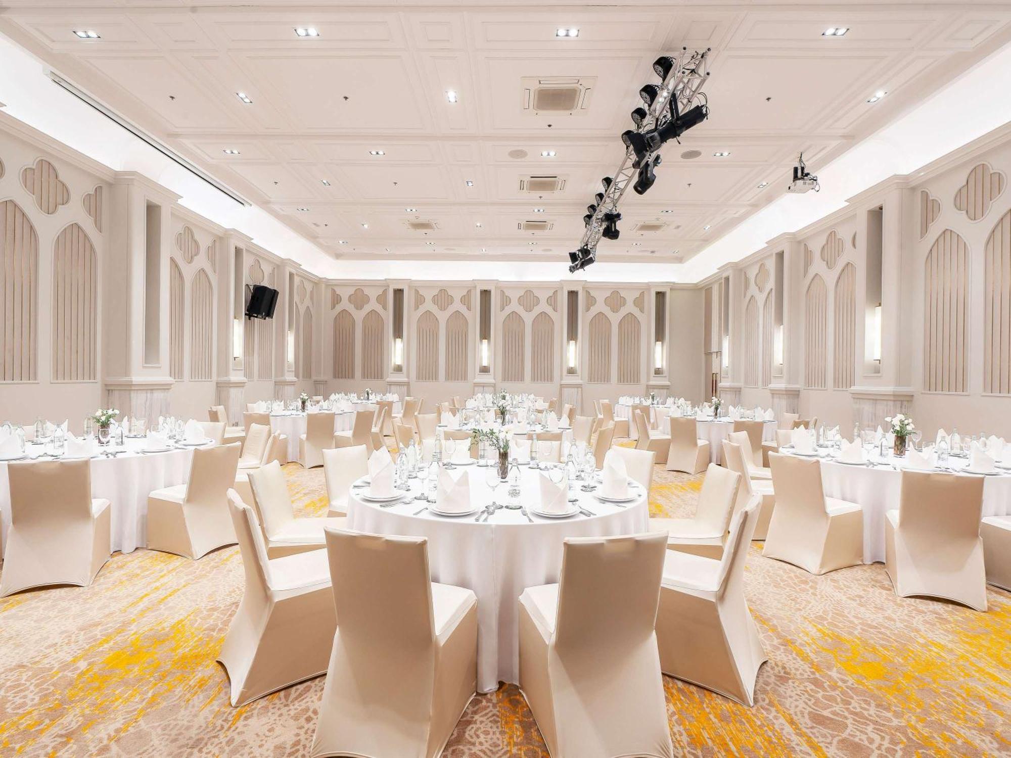 Moevenpick Myth Phuket Patong