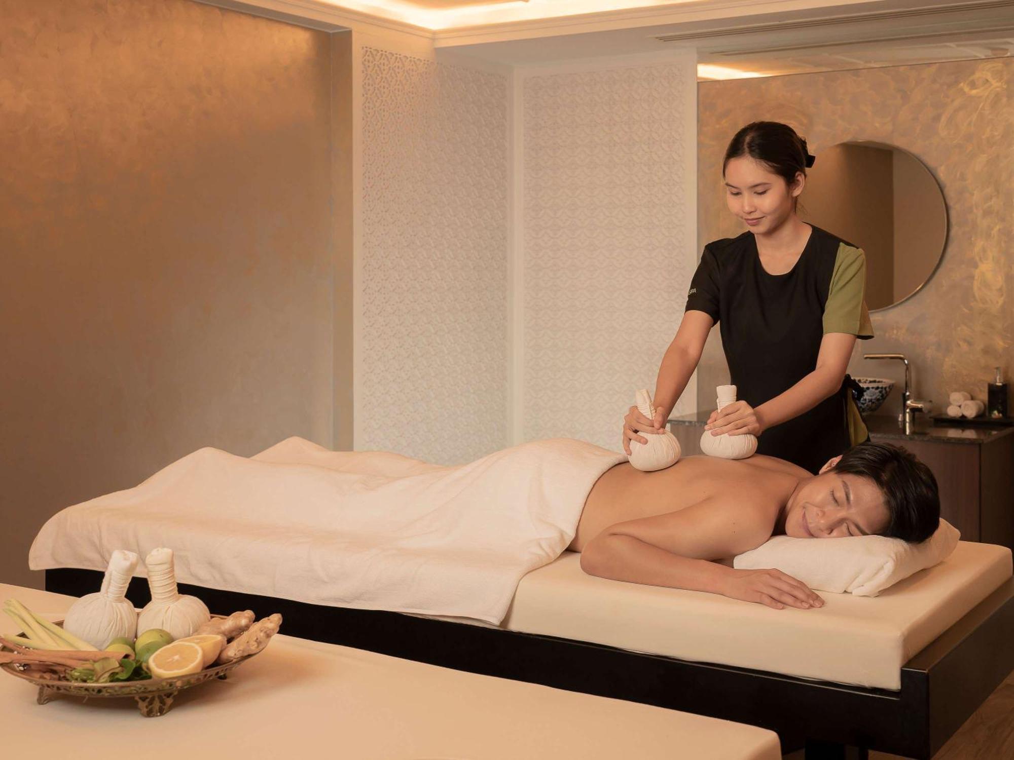 Moevenpick Myth Phuket 5*