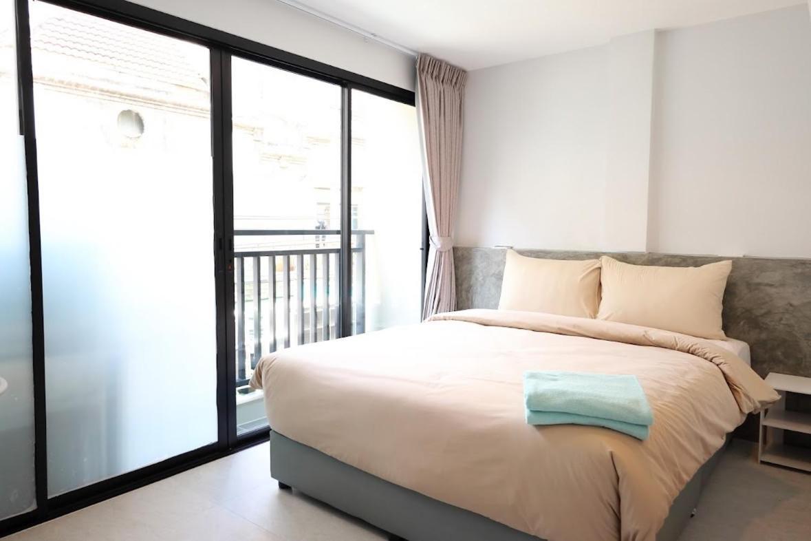 Y House Hostel *