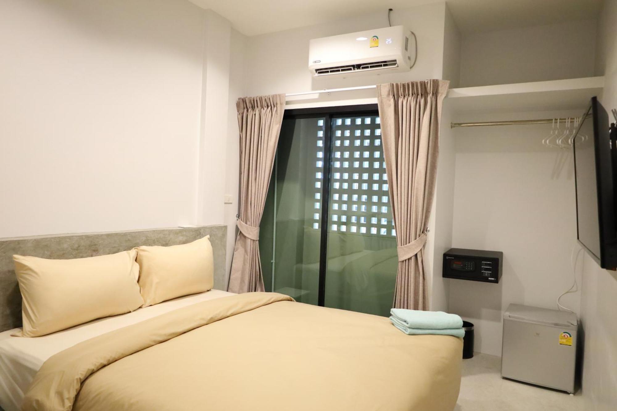 Hostel Y House Patong