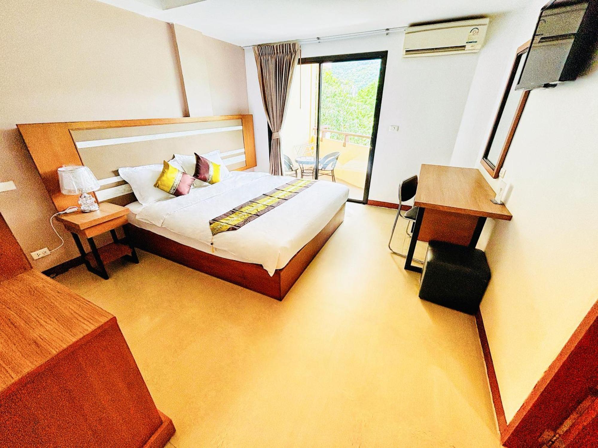 Hotel V 3*