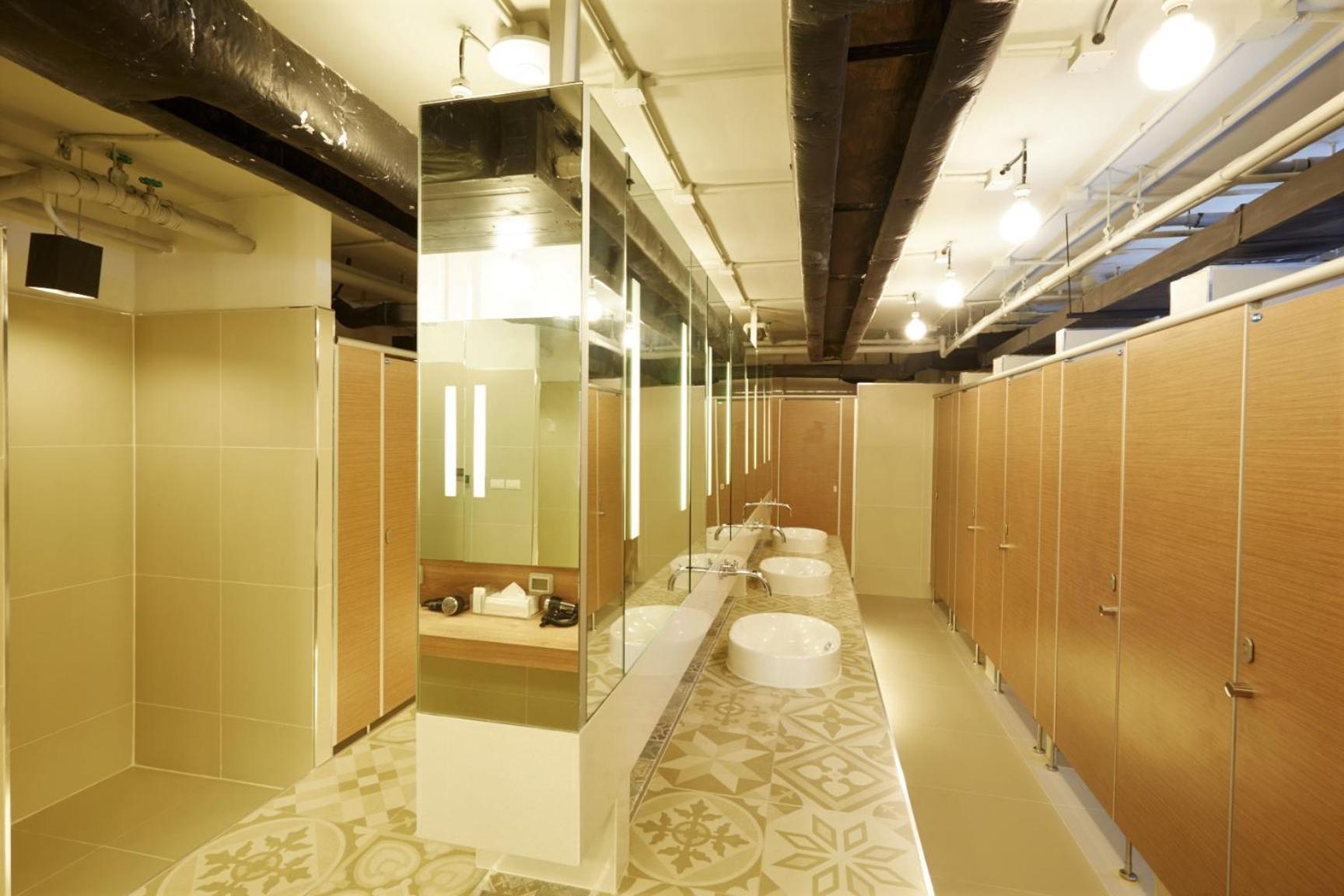 Albergue Lub D Phuket - Near & Vibrant Social Vibe *