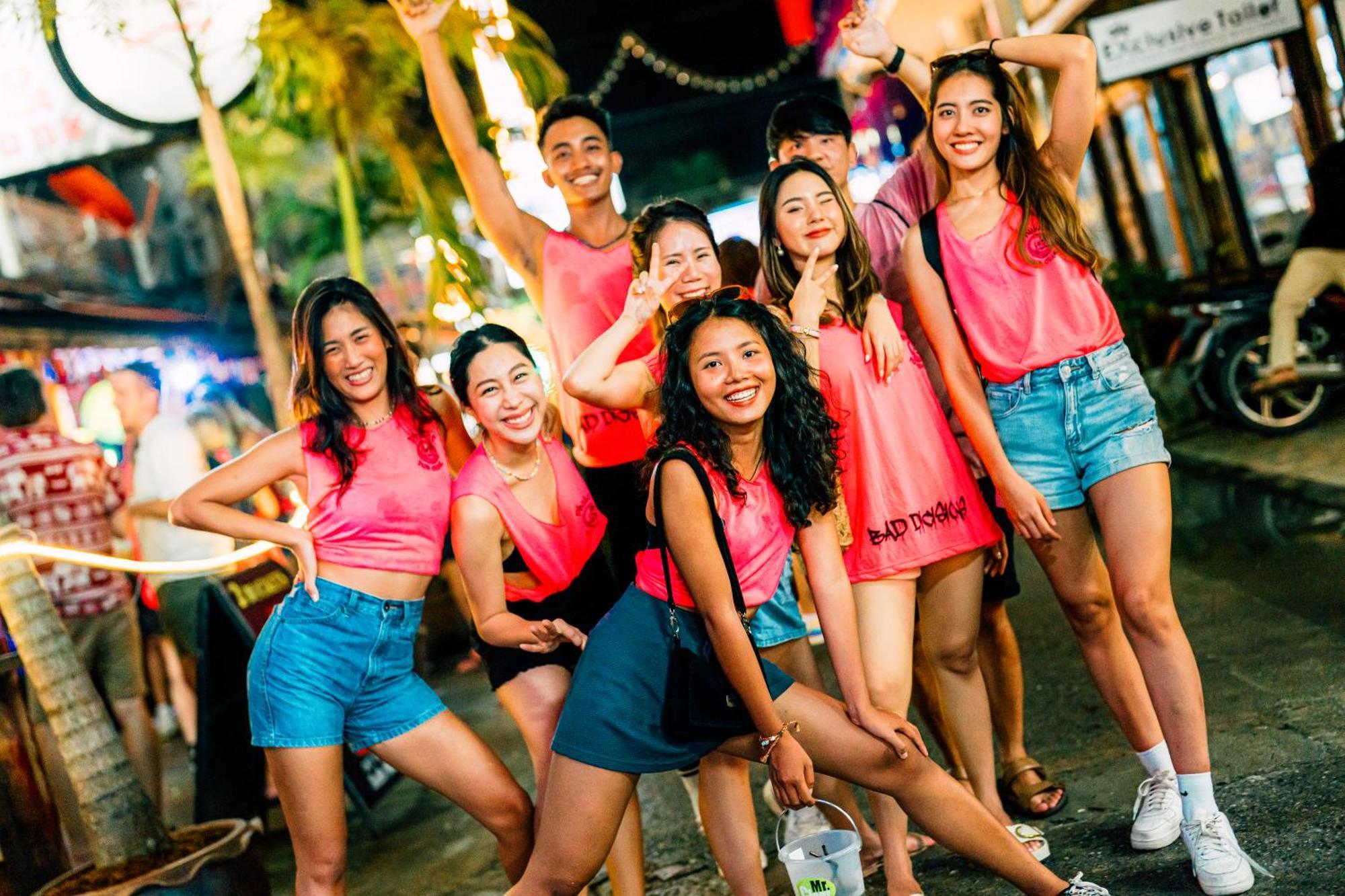 Albergue Lub D Phuket - Near & Vibrant Social Vibe *