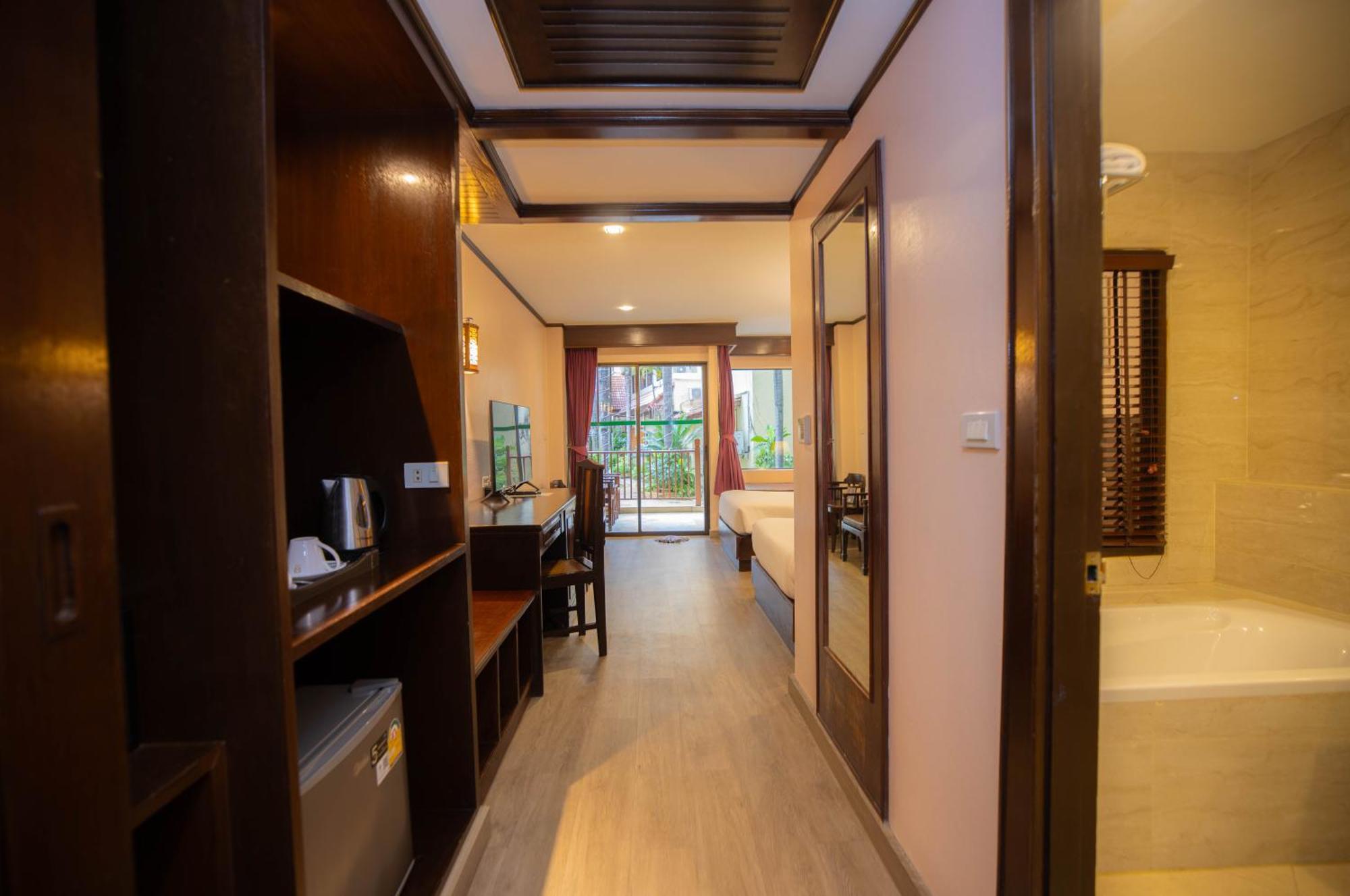 Hotel Baumanburi - Sha 4*