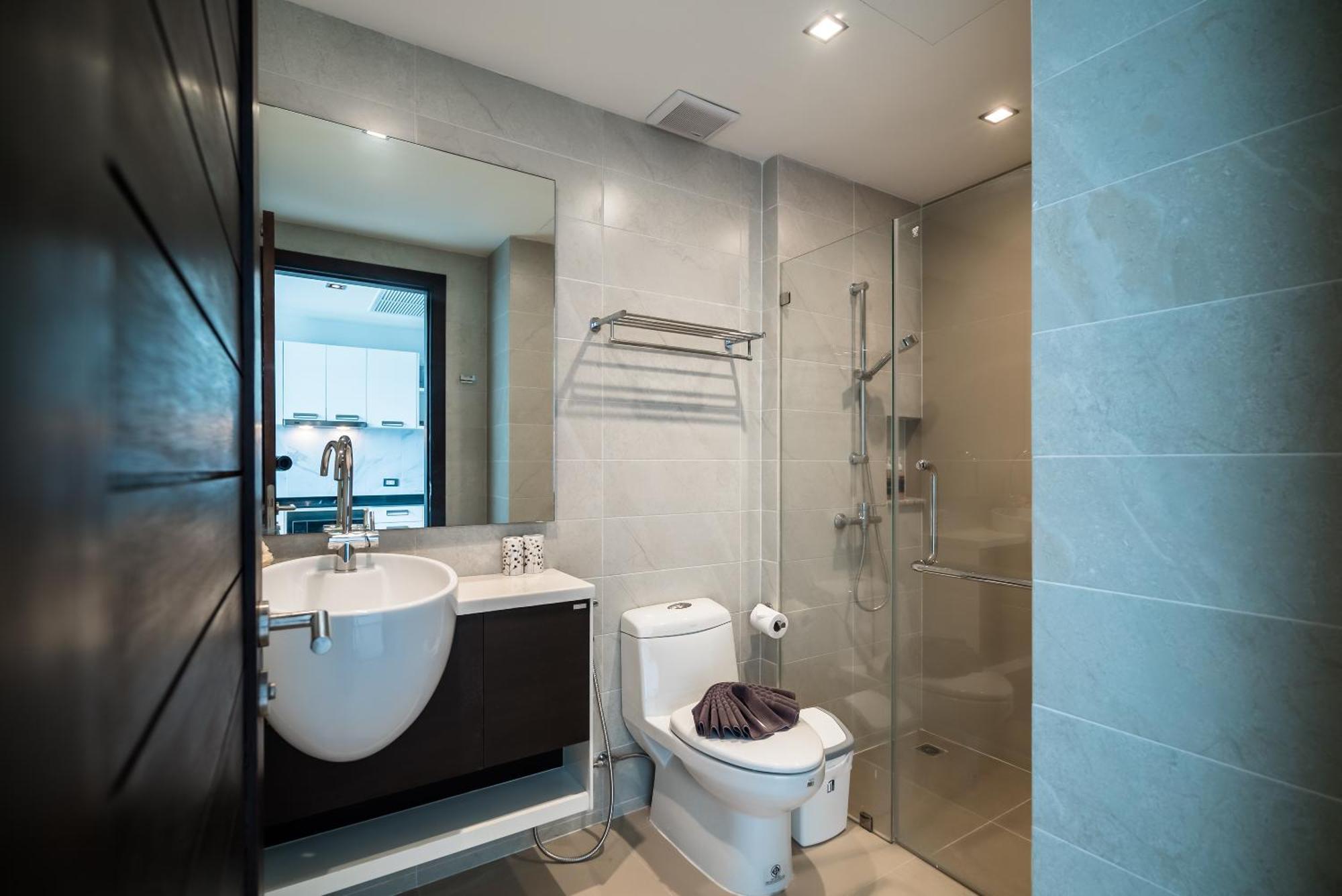 Private Mountain & Sea View Apartment Patong