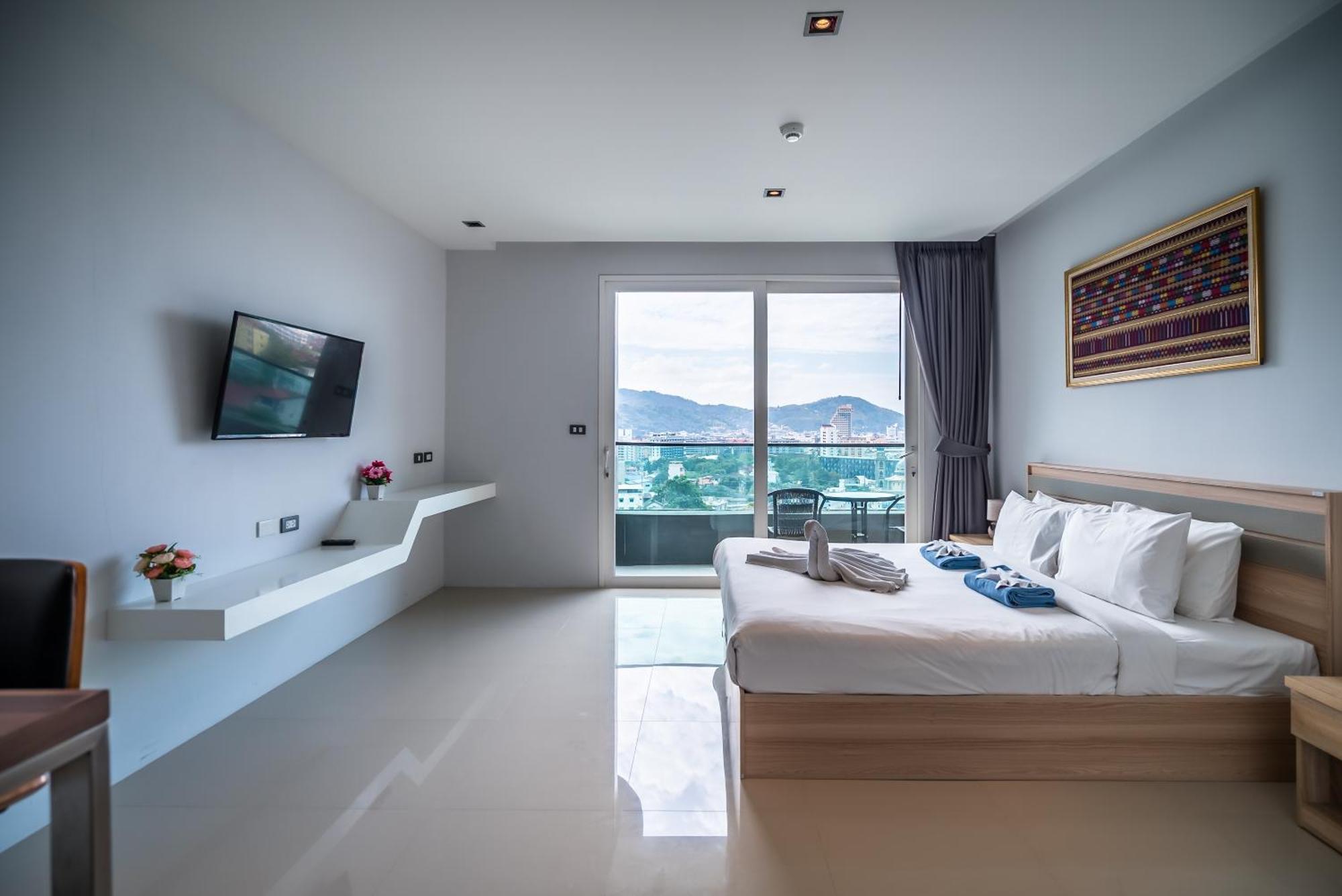 Private Mountain & Sea View