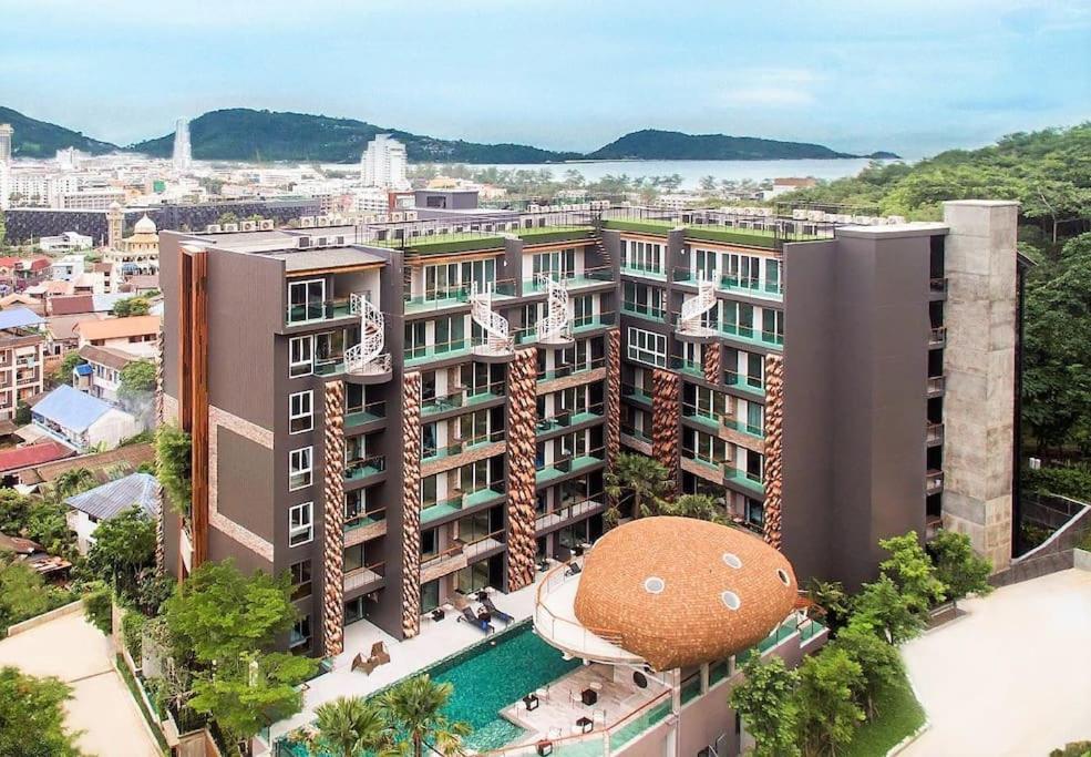 Private Mountain & Sea View