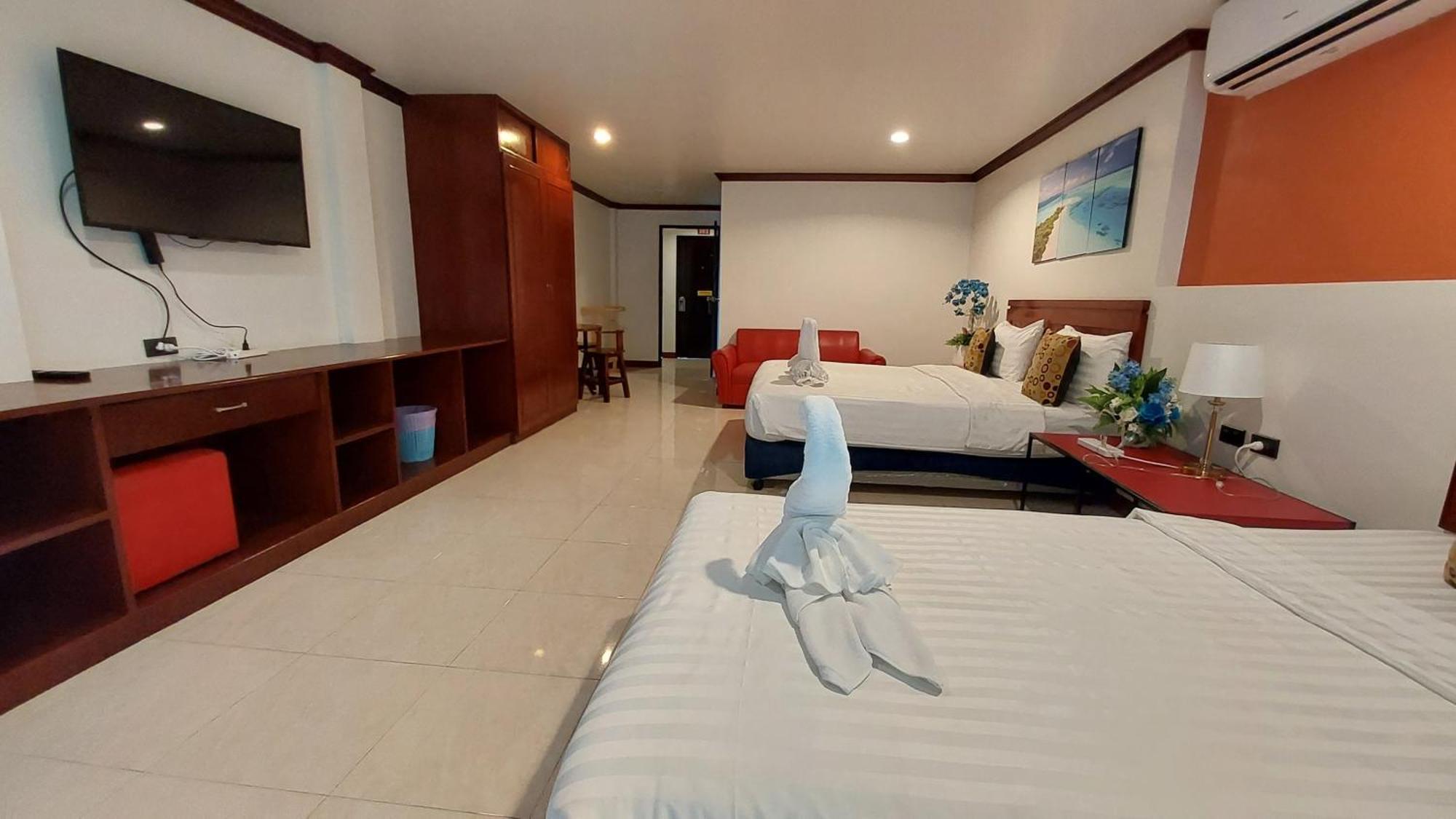 Benetti House *