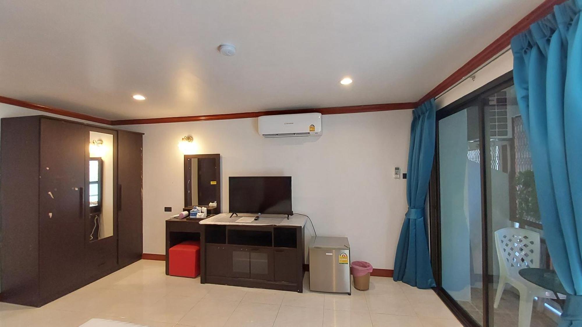 Hostel Benetti House Patong