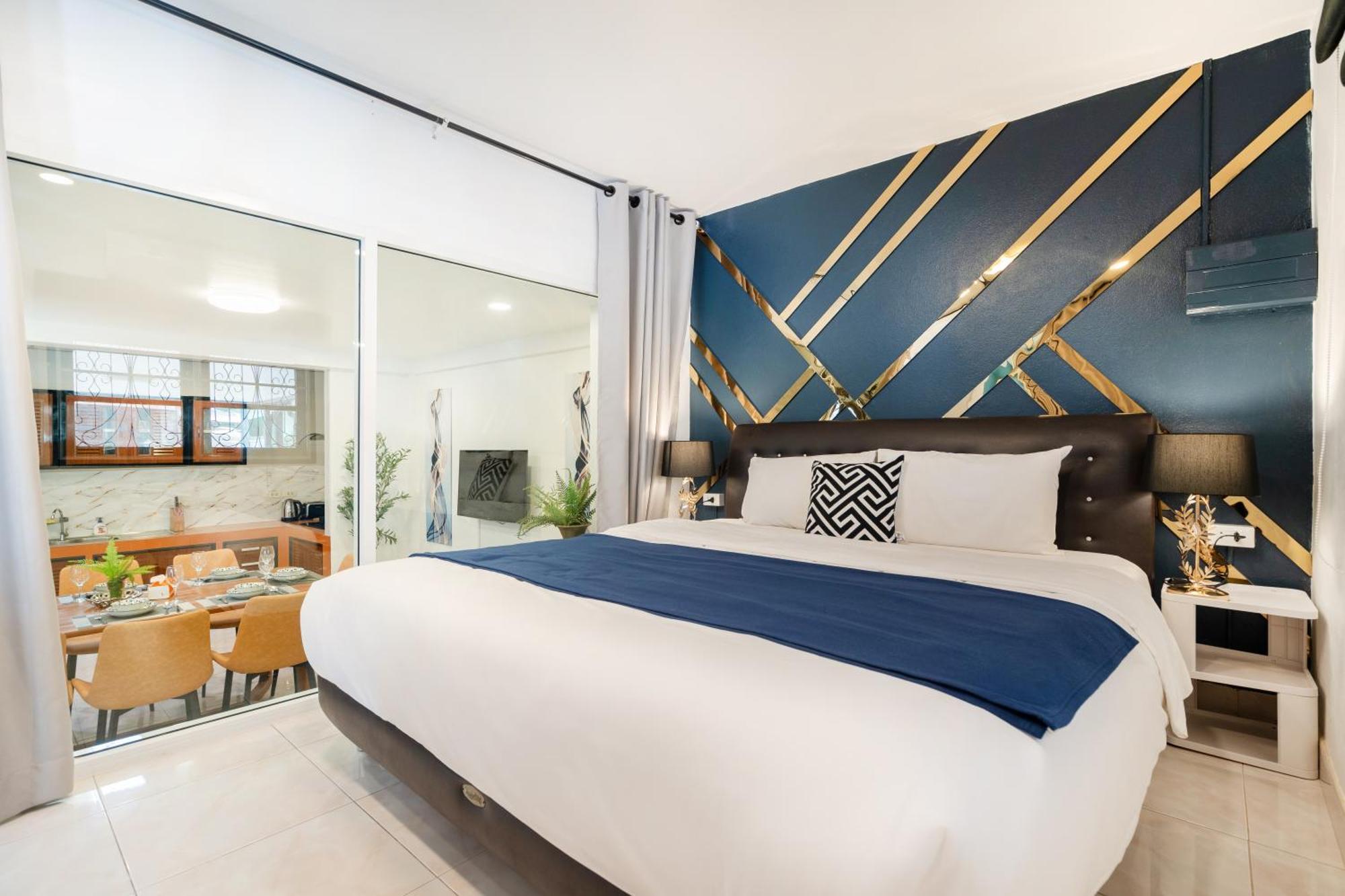 Cozystay Center Of Near Bangla Road Holiday home