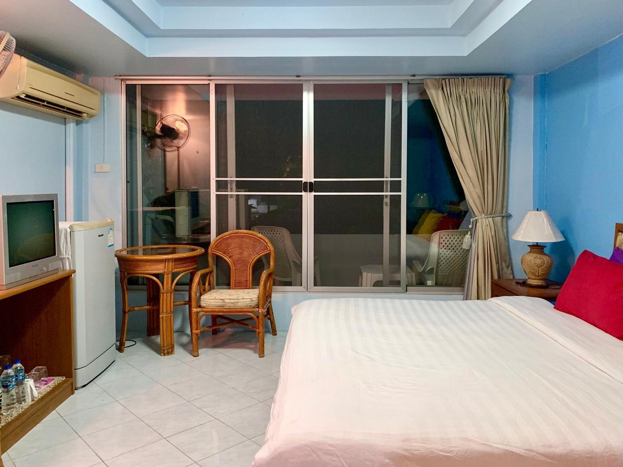 B-home * Patong