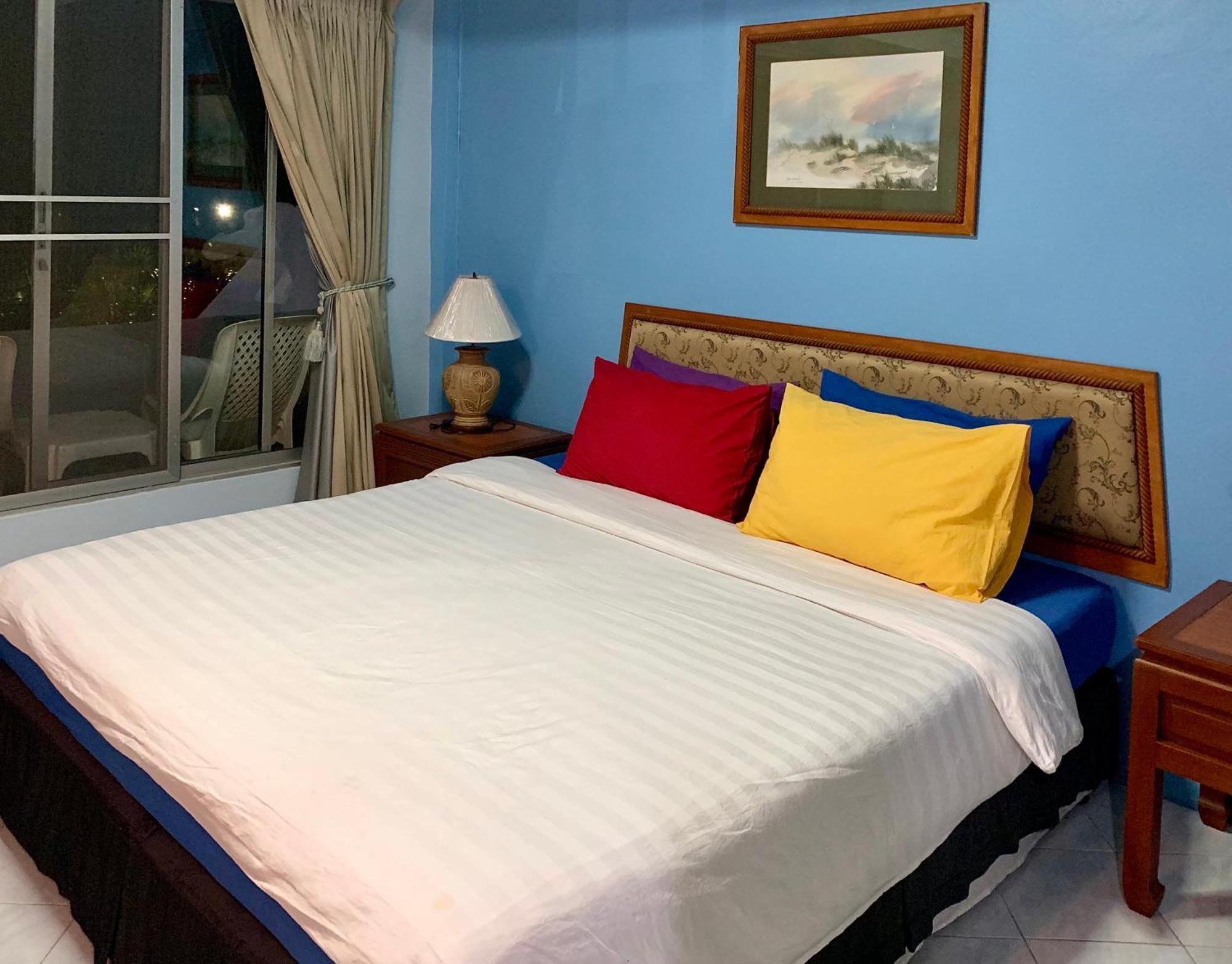 B-home Hostel