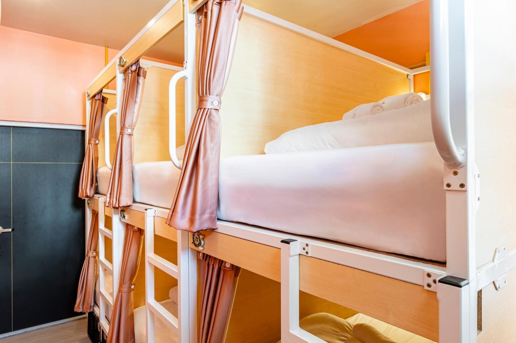 Hostel Sweett Lemon Patong