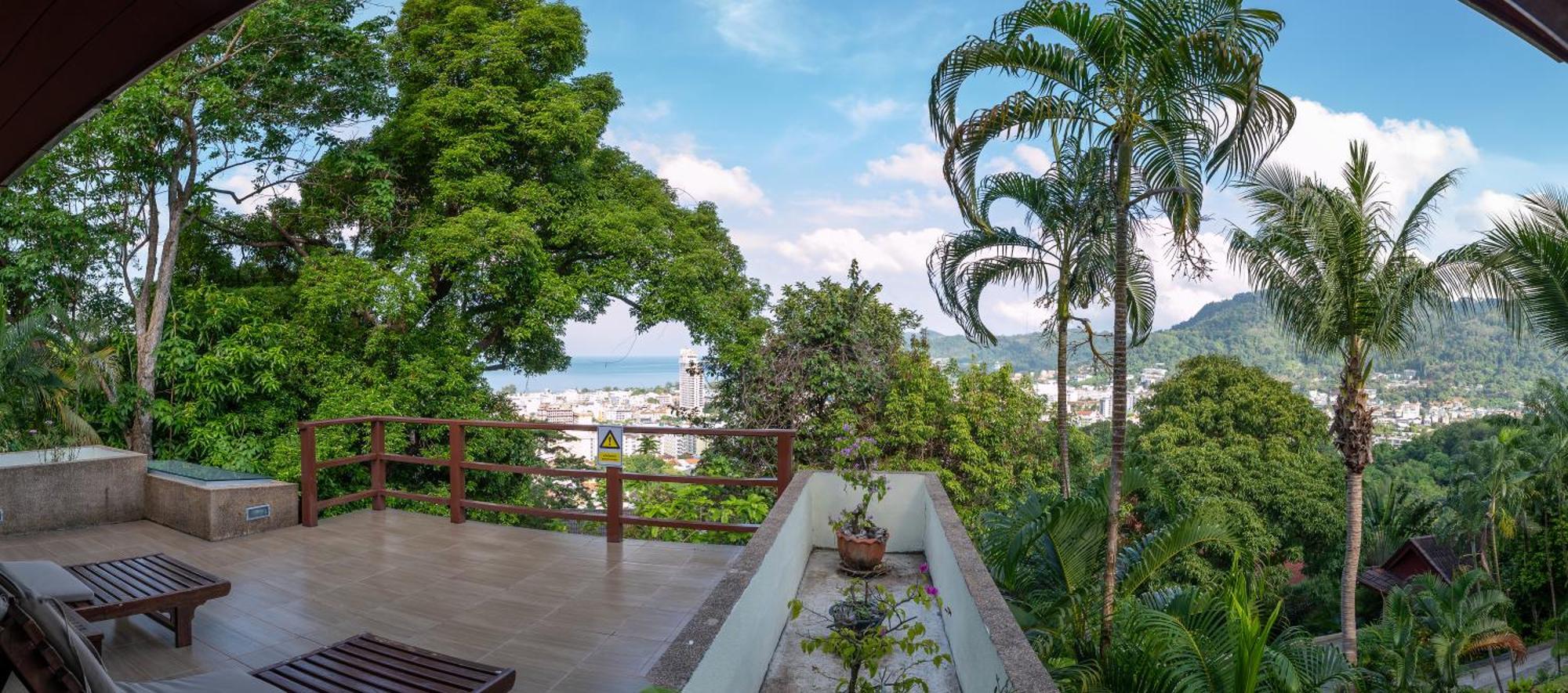 Baiyok Seaview And Edge Pool Villa