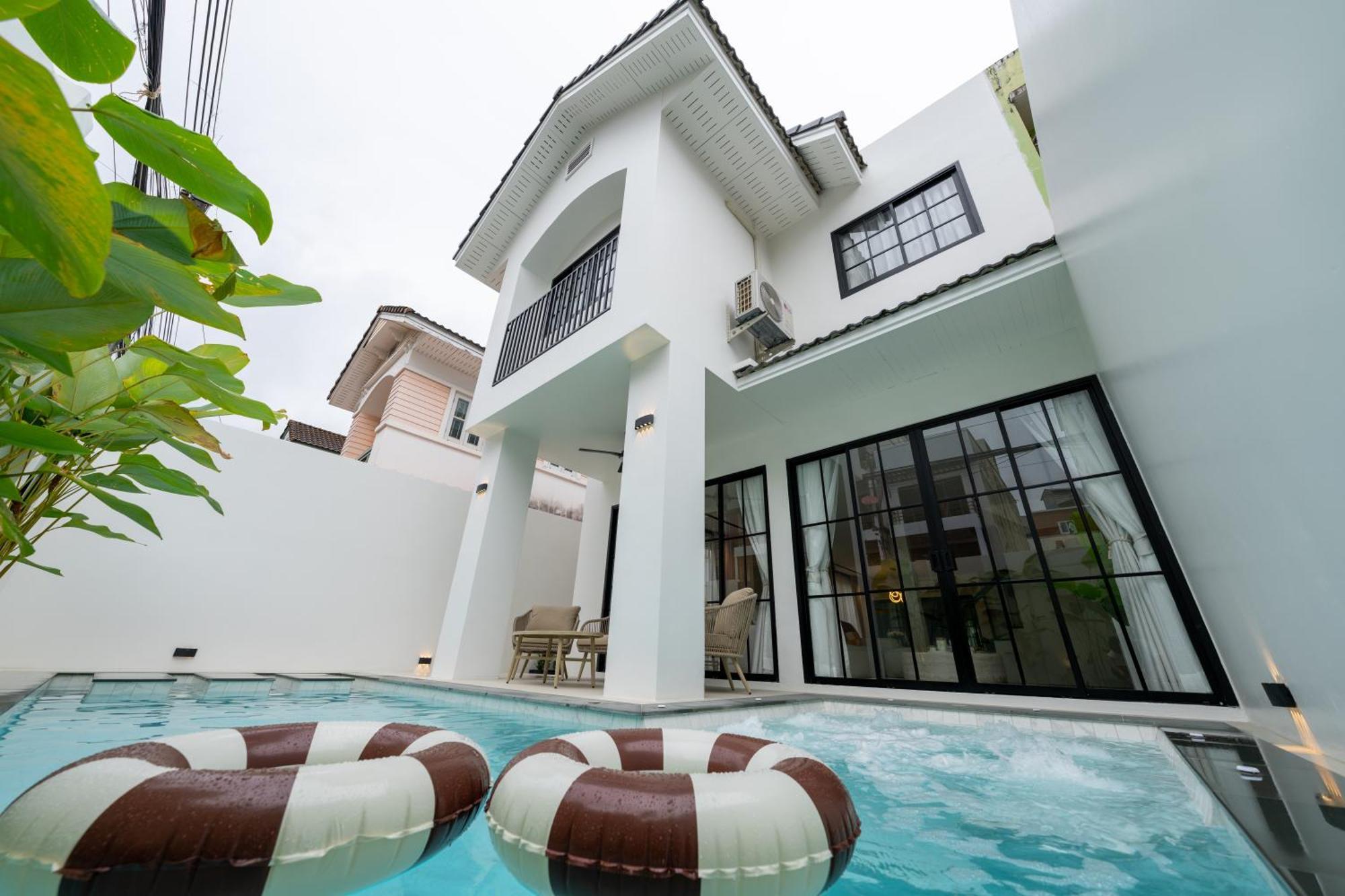 House No 158 Pool Villa Patong