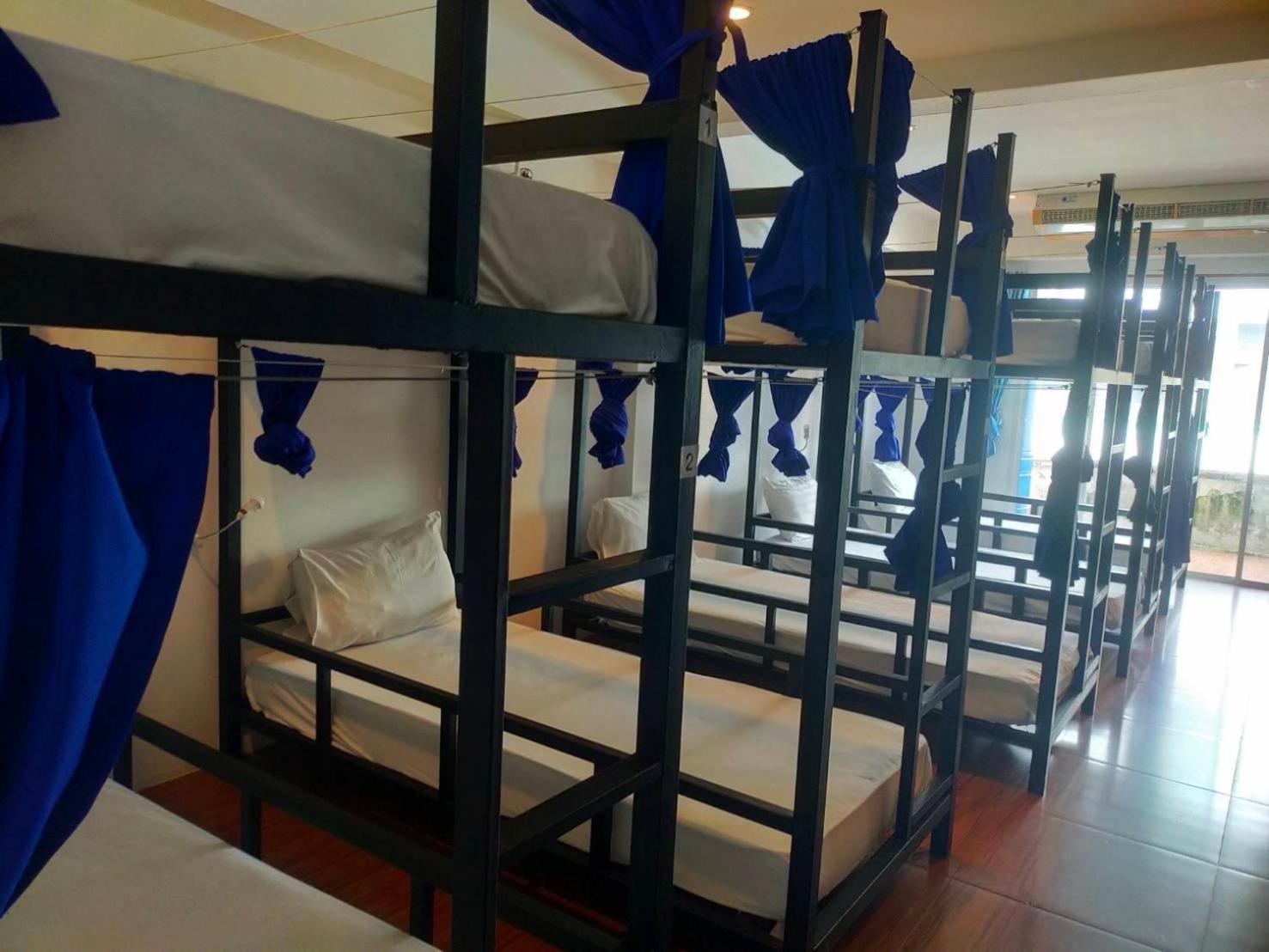 Popeyes Hostel *