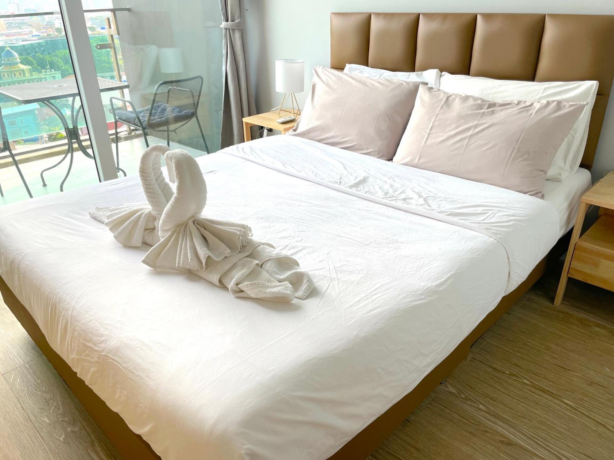 Emerald Terrace 52-the Award 1 Bed Pool View Gem By Psr Apartment