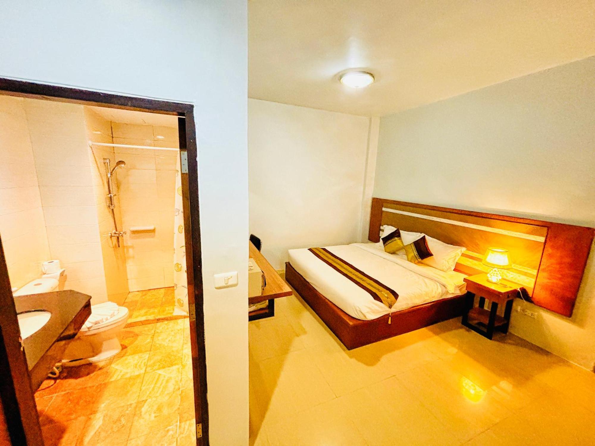 Hotel V