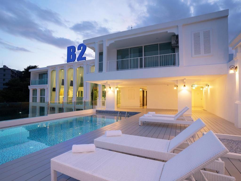 B2 Phuket Premier Hotel 4*