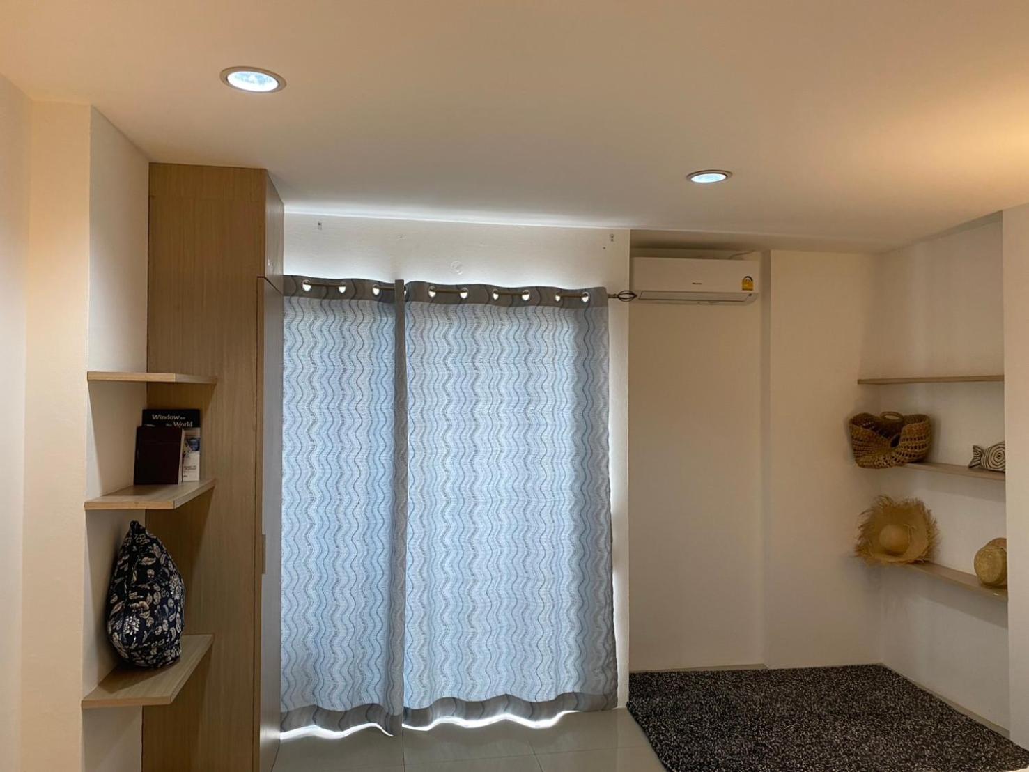 Hotel Five Loaves Beds Patong