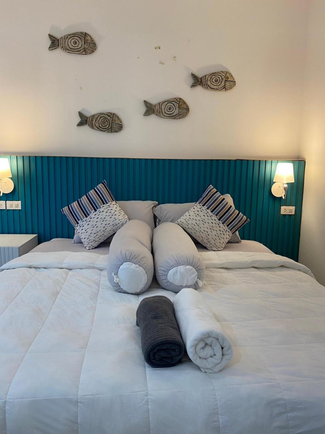 Five Loaves Beds Hotel