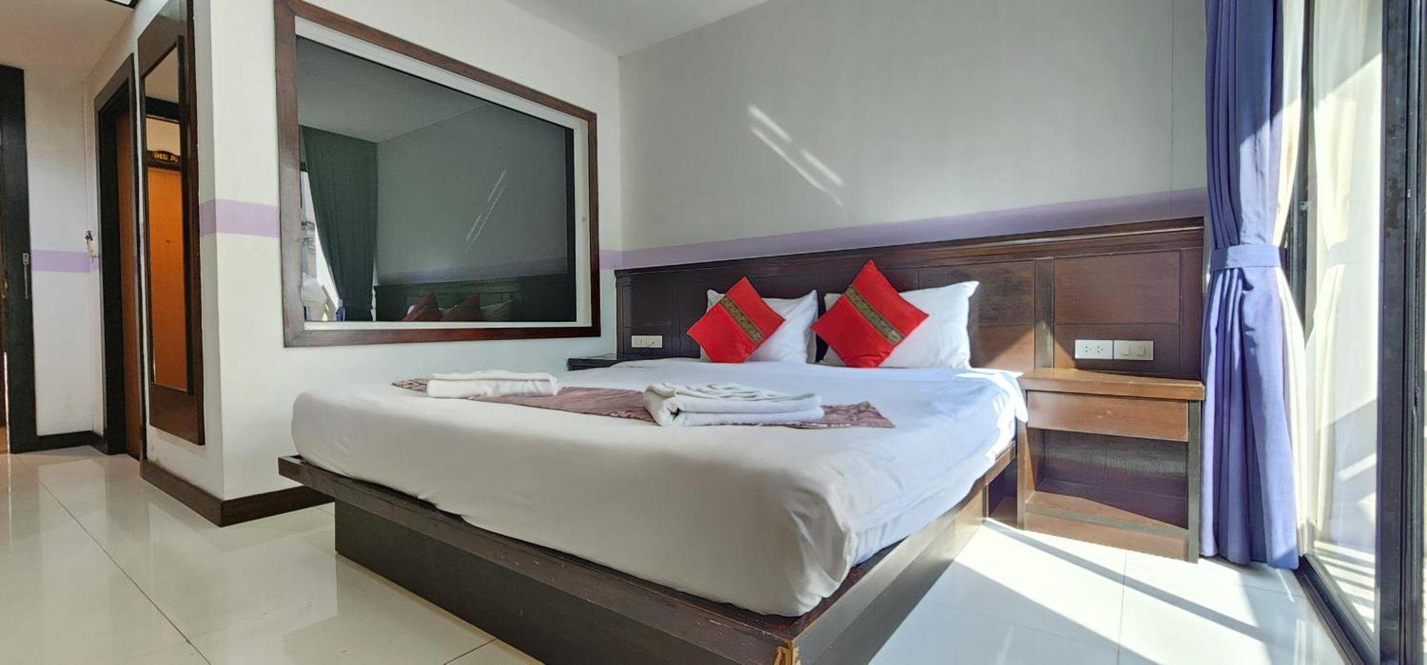 D C Hotel Patong