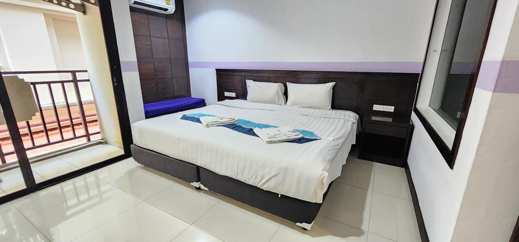 D C 3* Patong