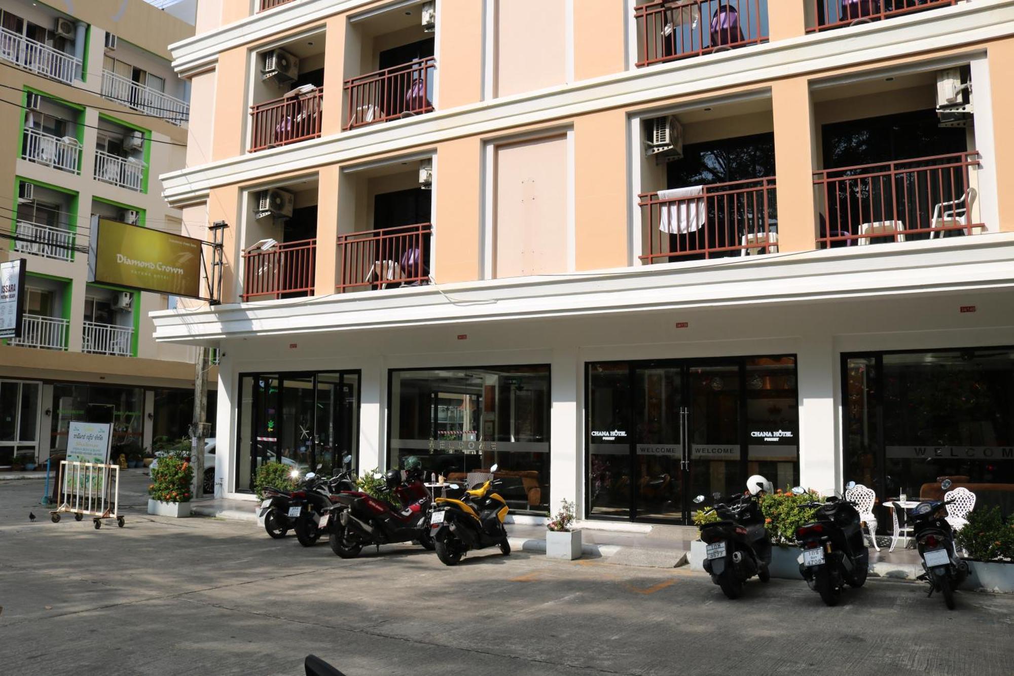 Hotel Diamond Crown