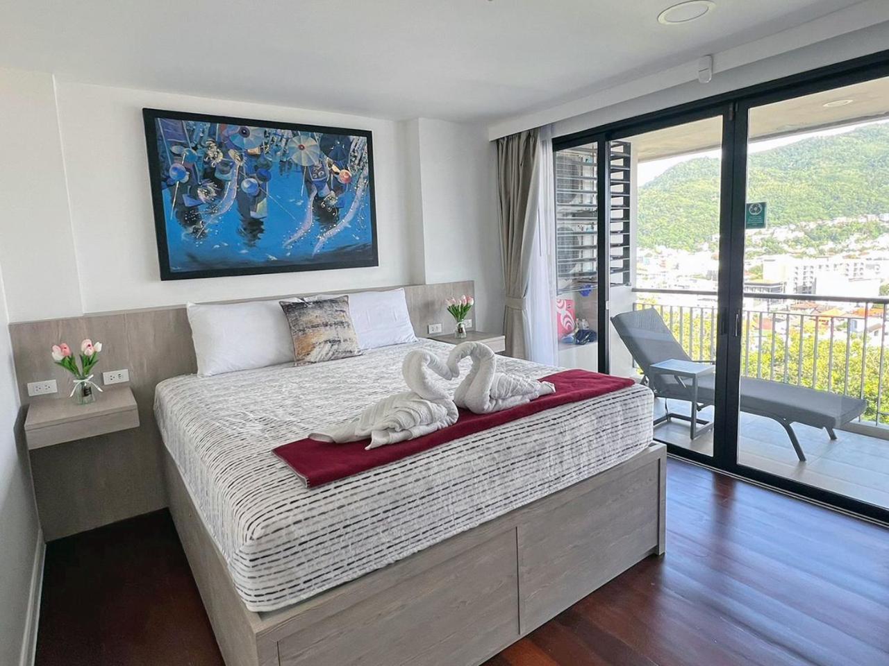 Bliss - 2br Sea View - Roof Pool Apartment Patong