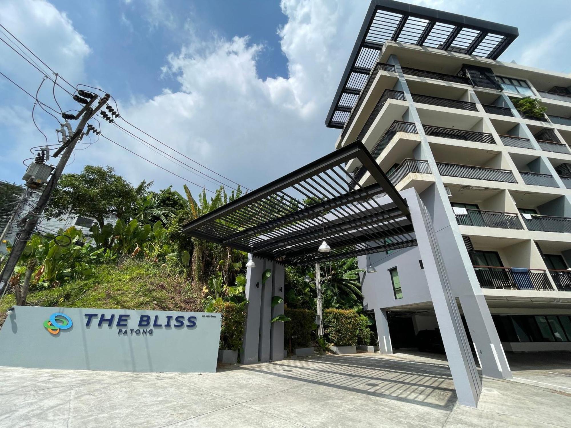 Bliss - 2br Sea View - Roof Pool Apartment