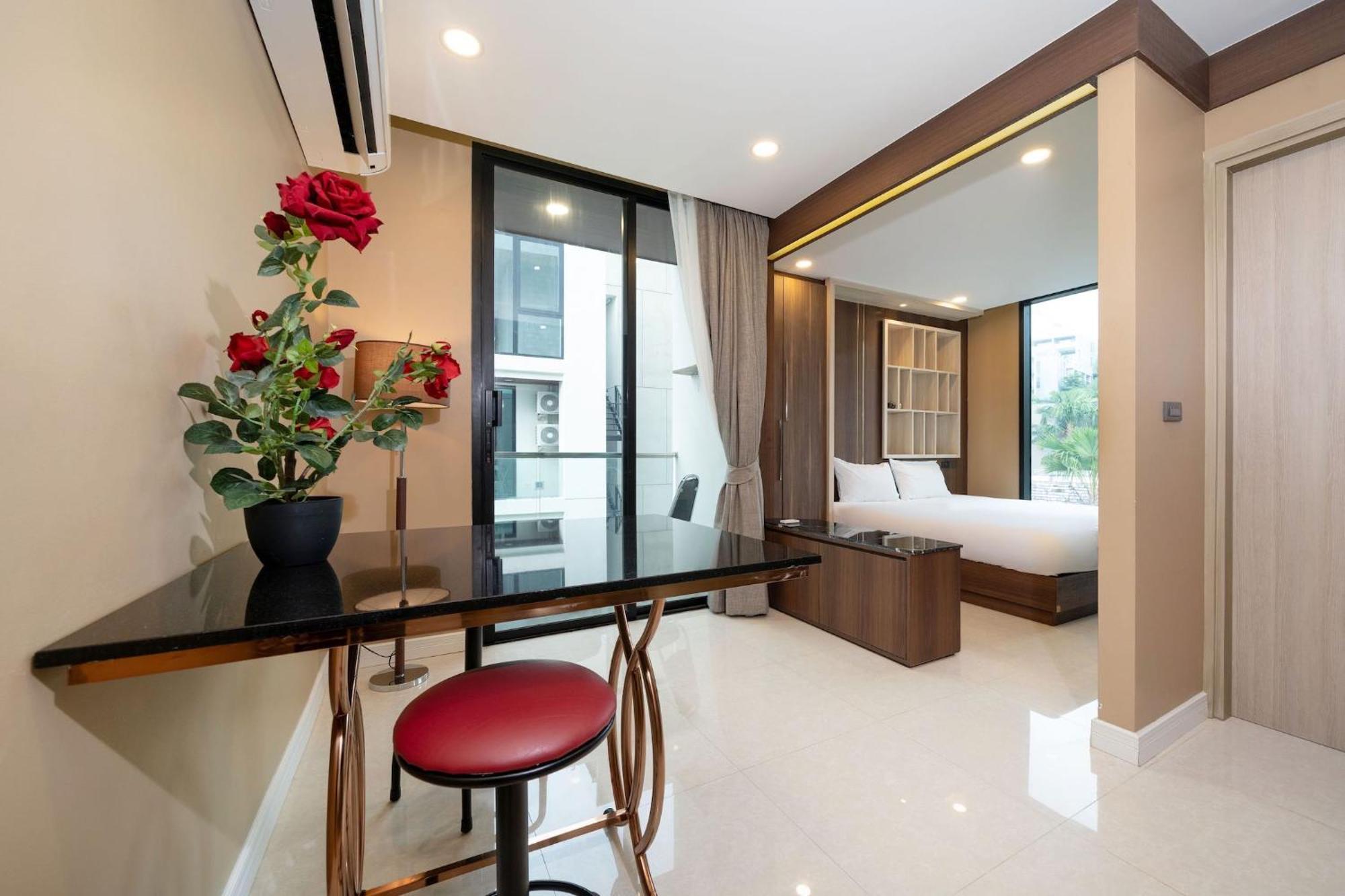 Viva B603, Freedom Patong