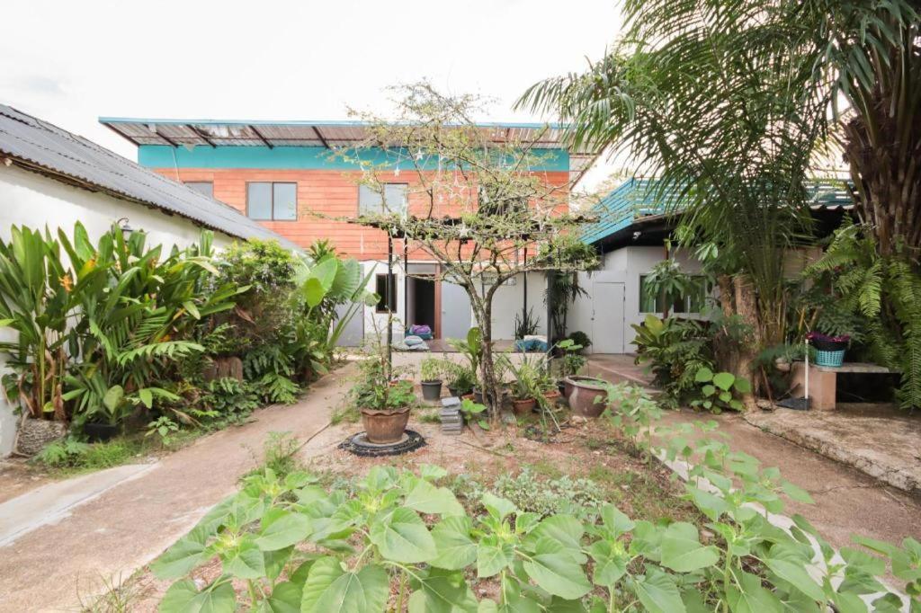 Hotel Oyo 1163 Eden