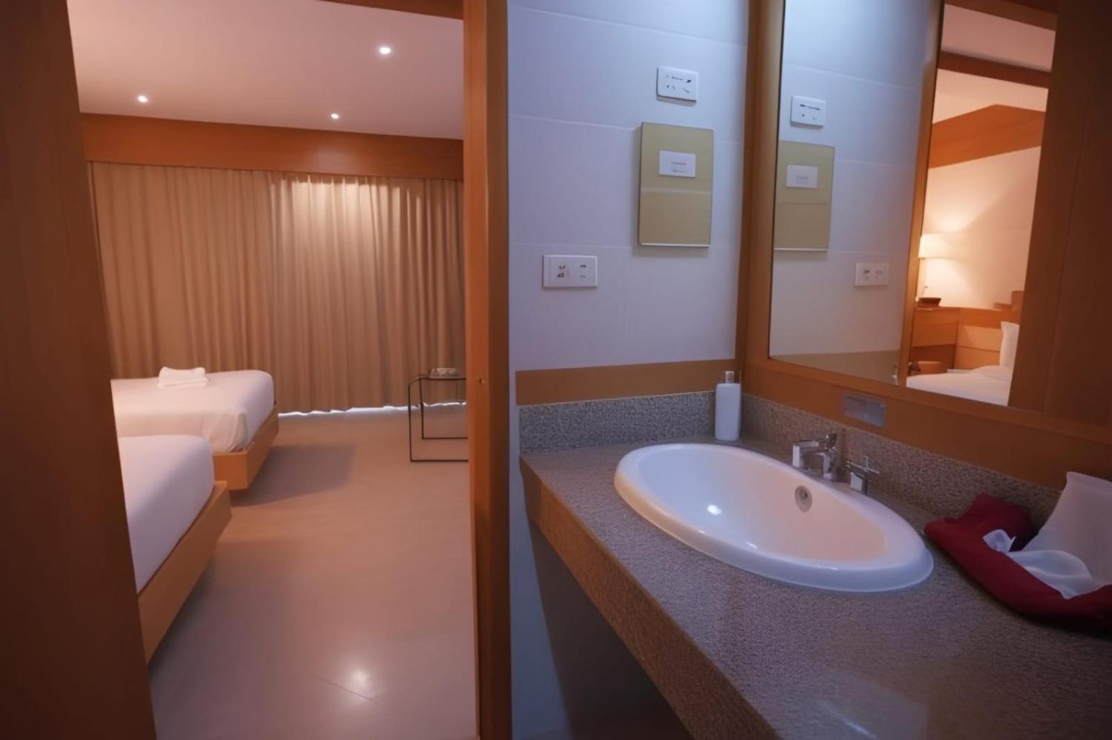 Hotel Hack