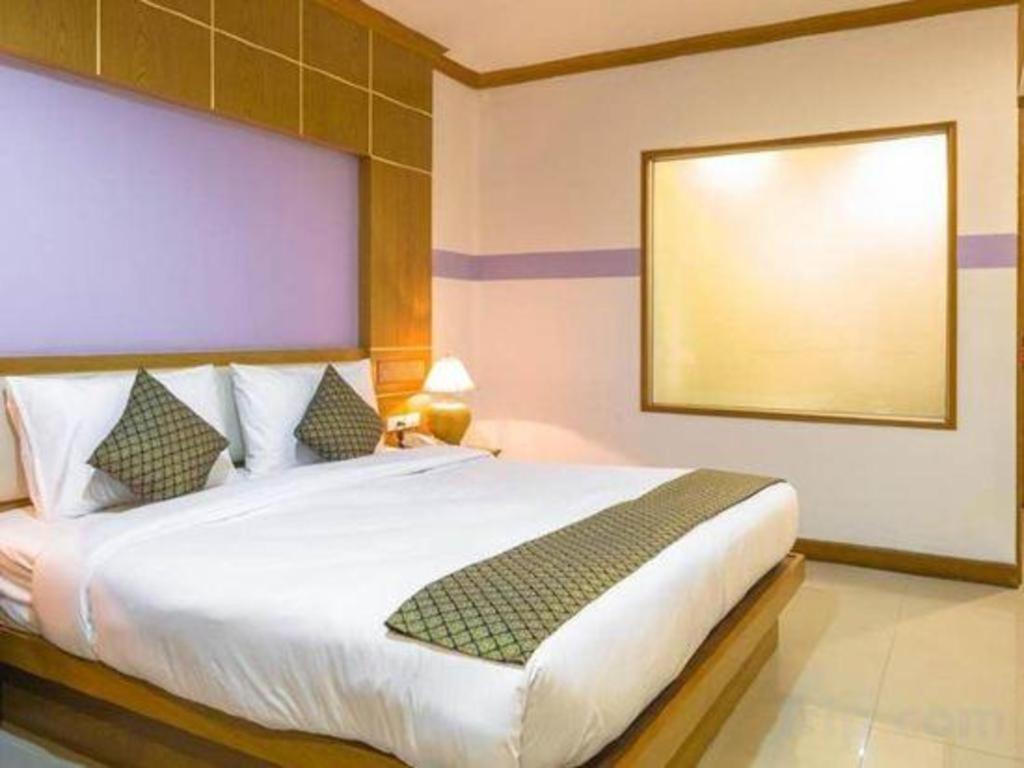 Azure Phuket Hotel